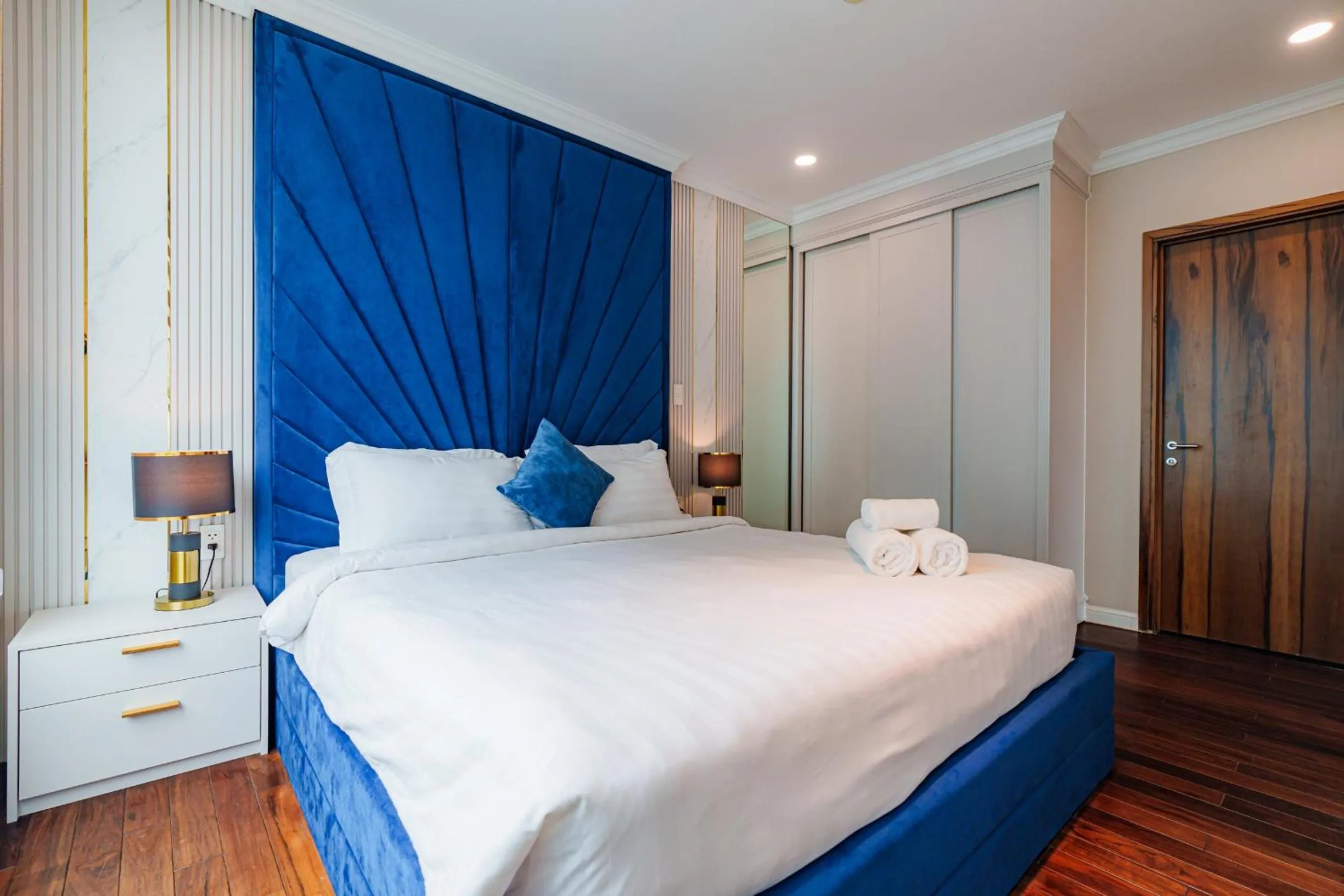 Bed in Léman Luxury Apartment District 3 HCMC