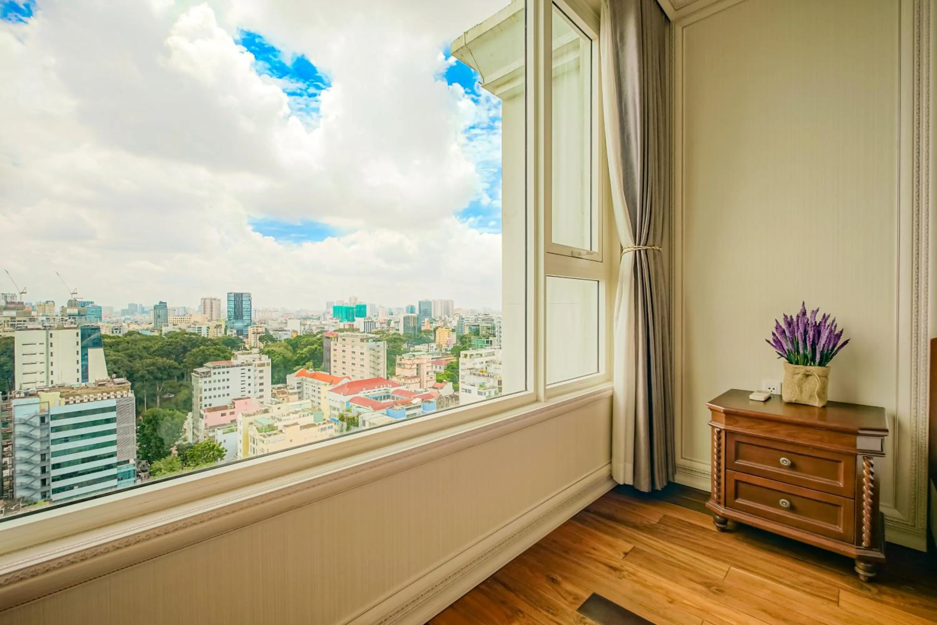 Léman Luxury Apartment District 3 HCMC