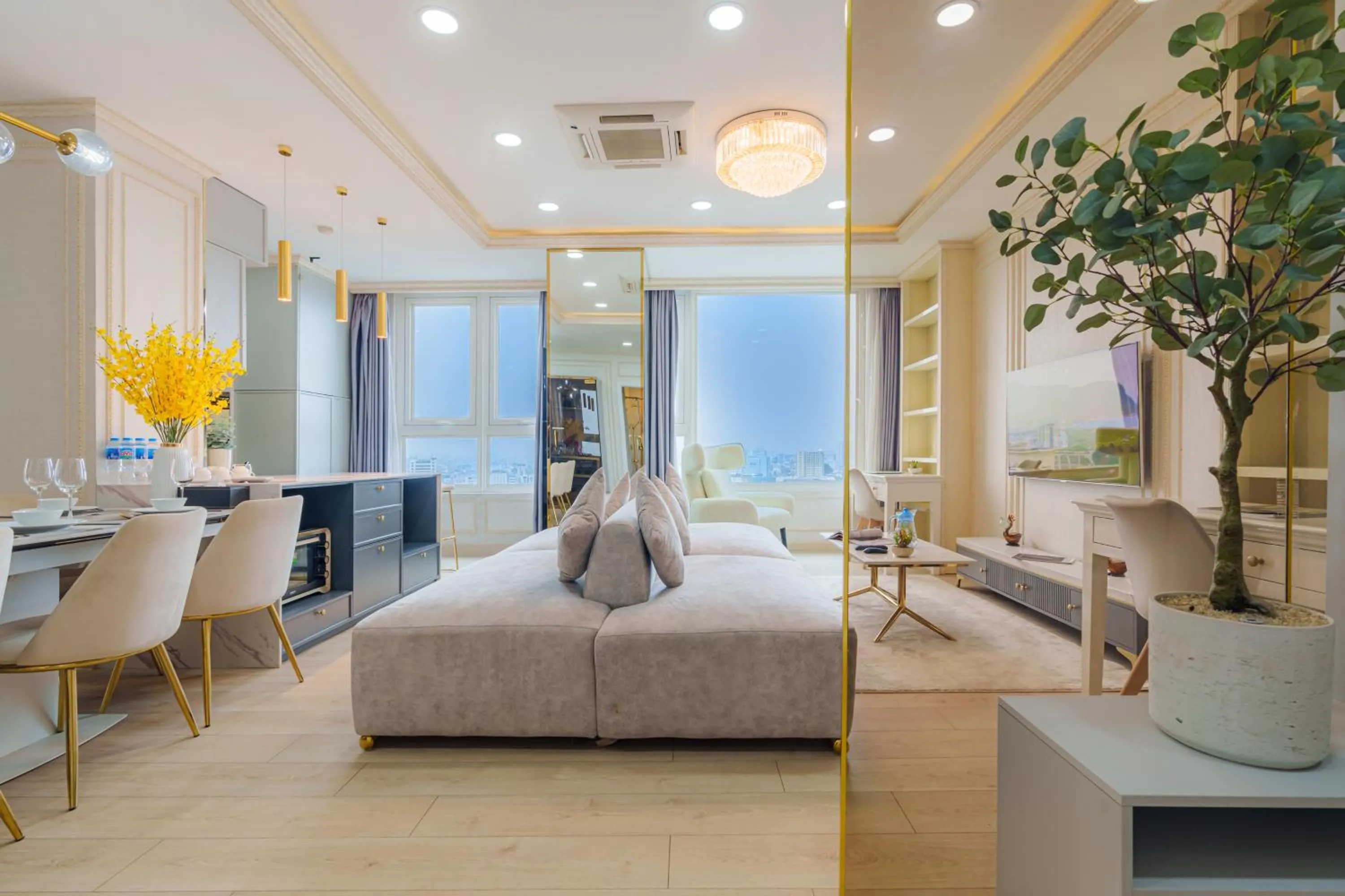 Bed in Léman Luxury Apartment District 3 HCMC