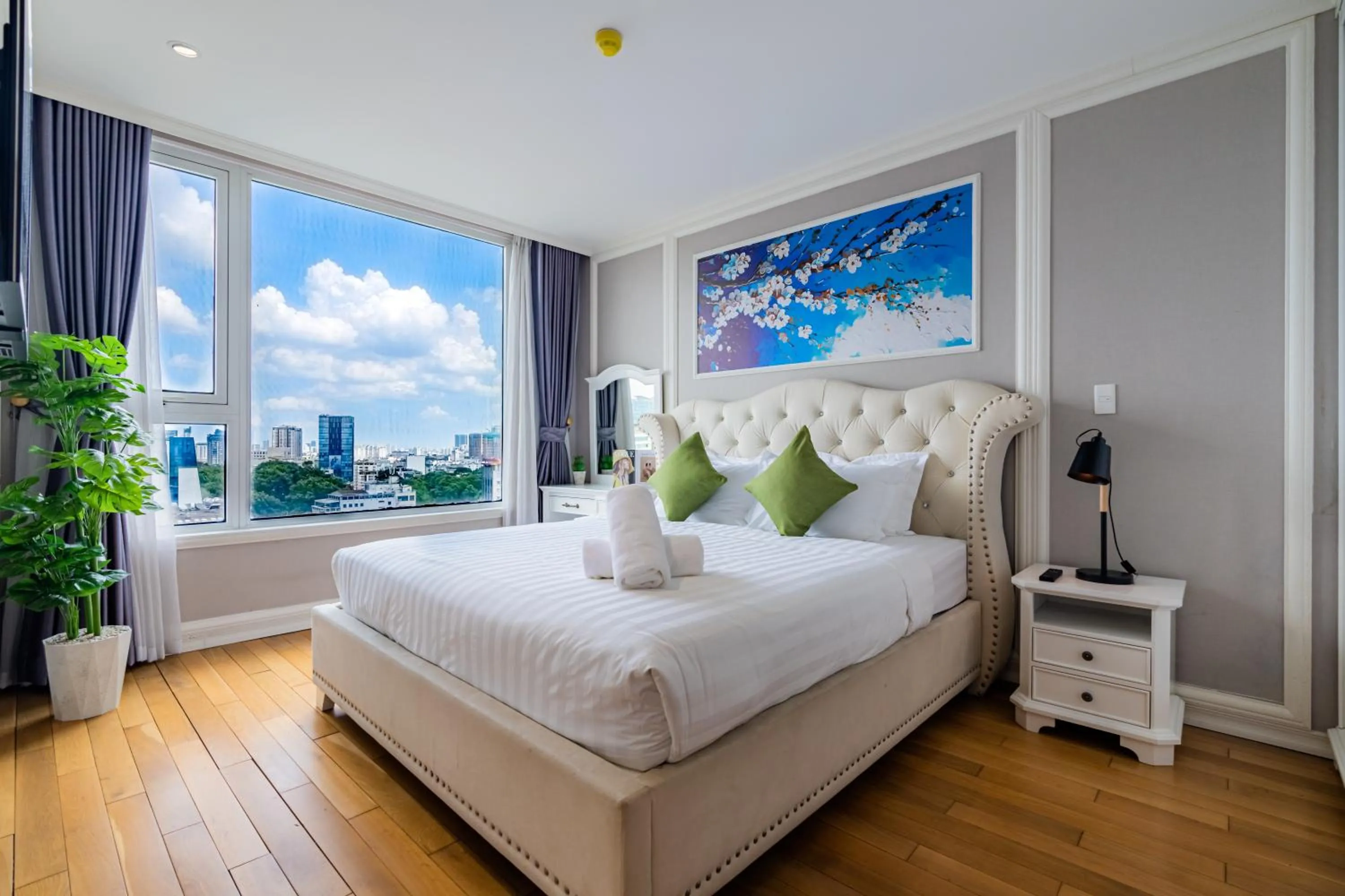 Bed in Léman Luxury Apartment District 3 HCMC