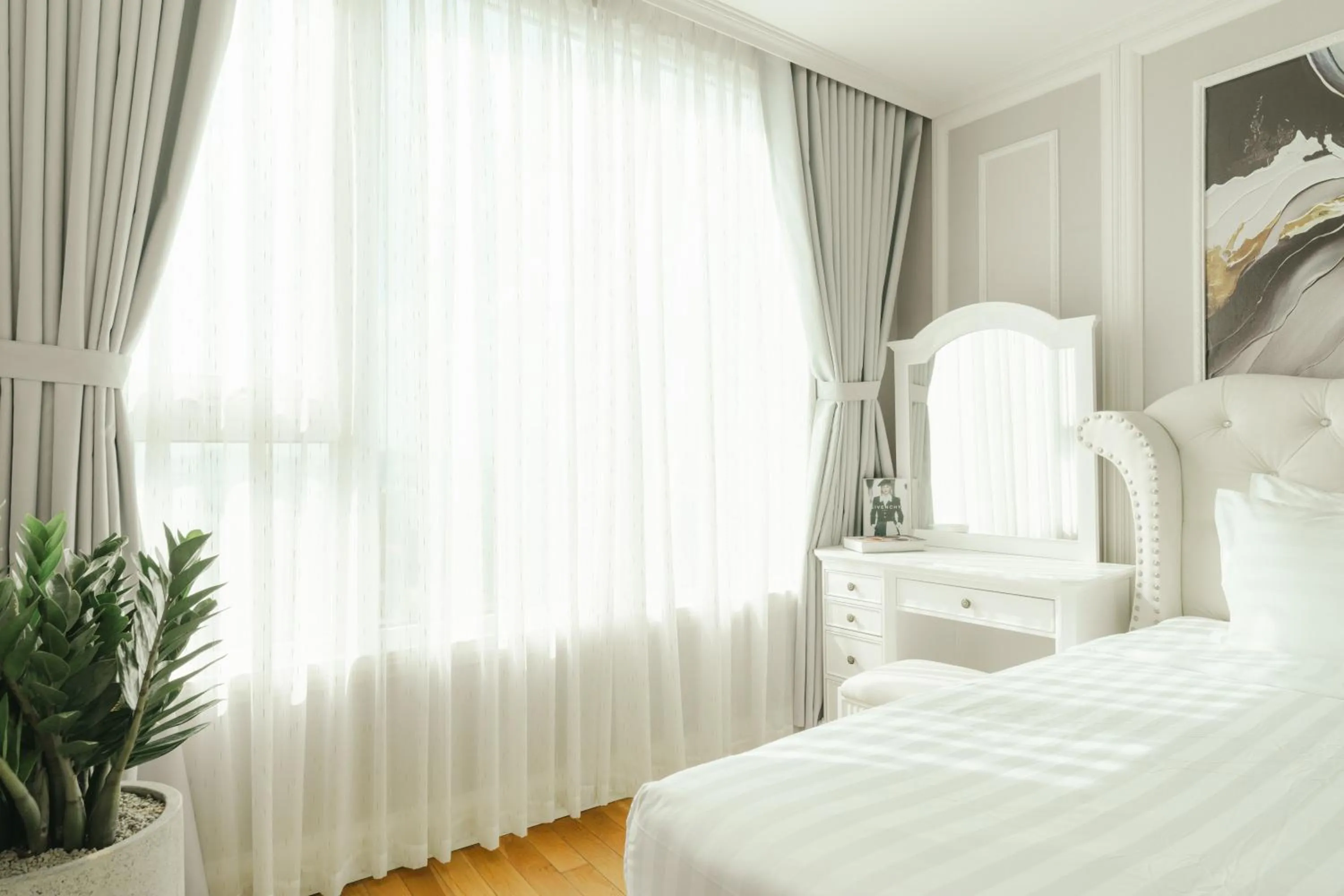 Bed in Léman Luxury Apartment District 3 HCMC