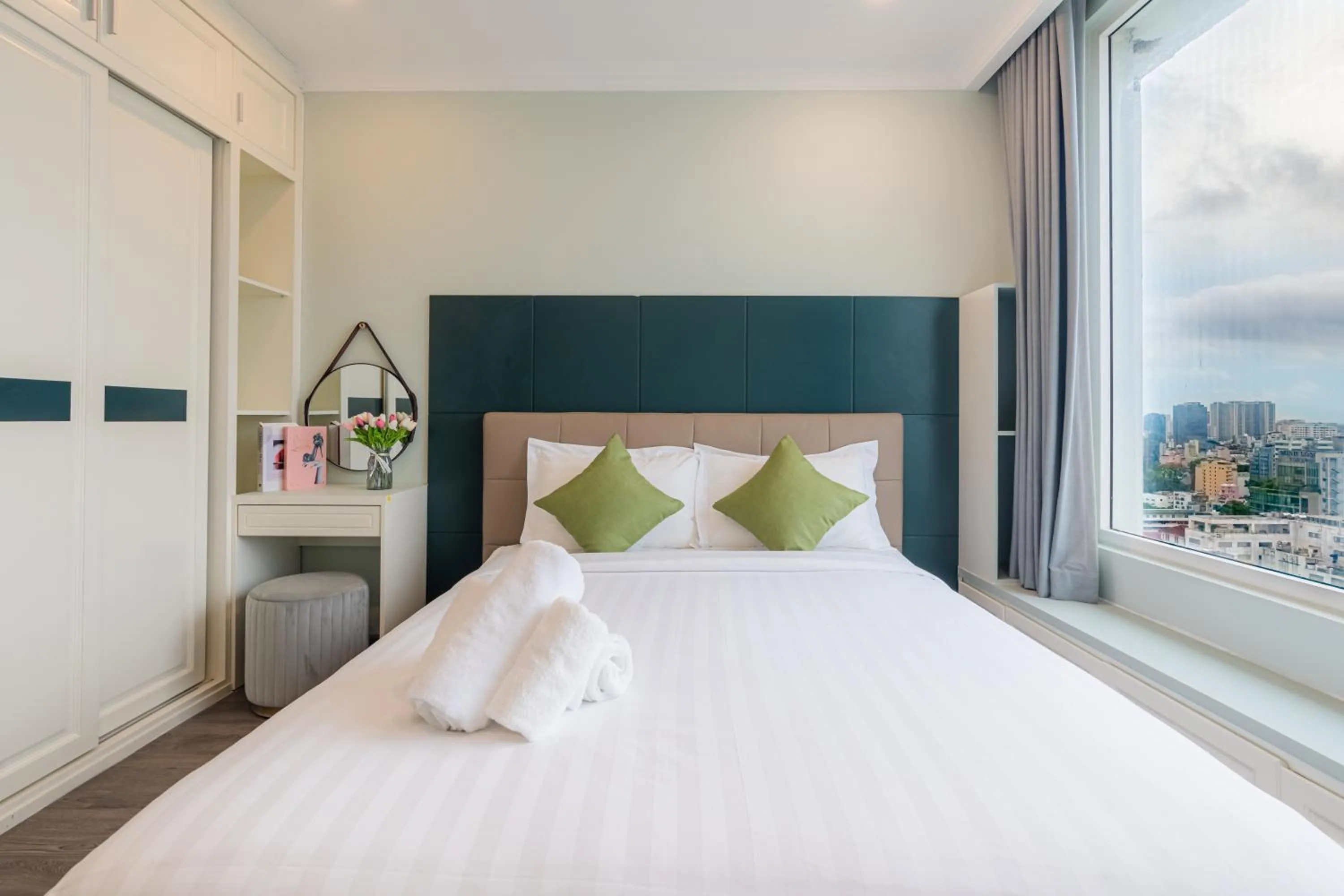 Bed in Léman Luxury Apartment District 3 HCMC