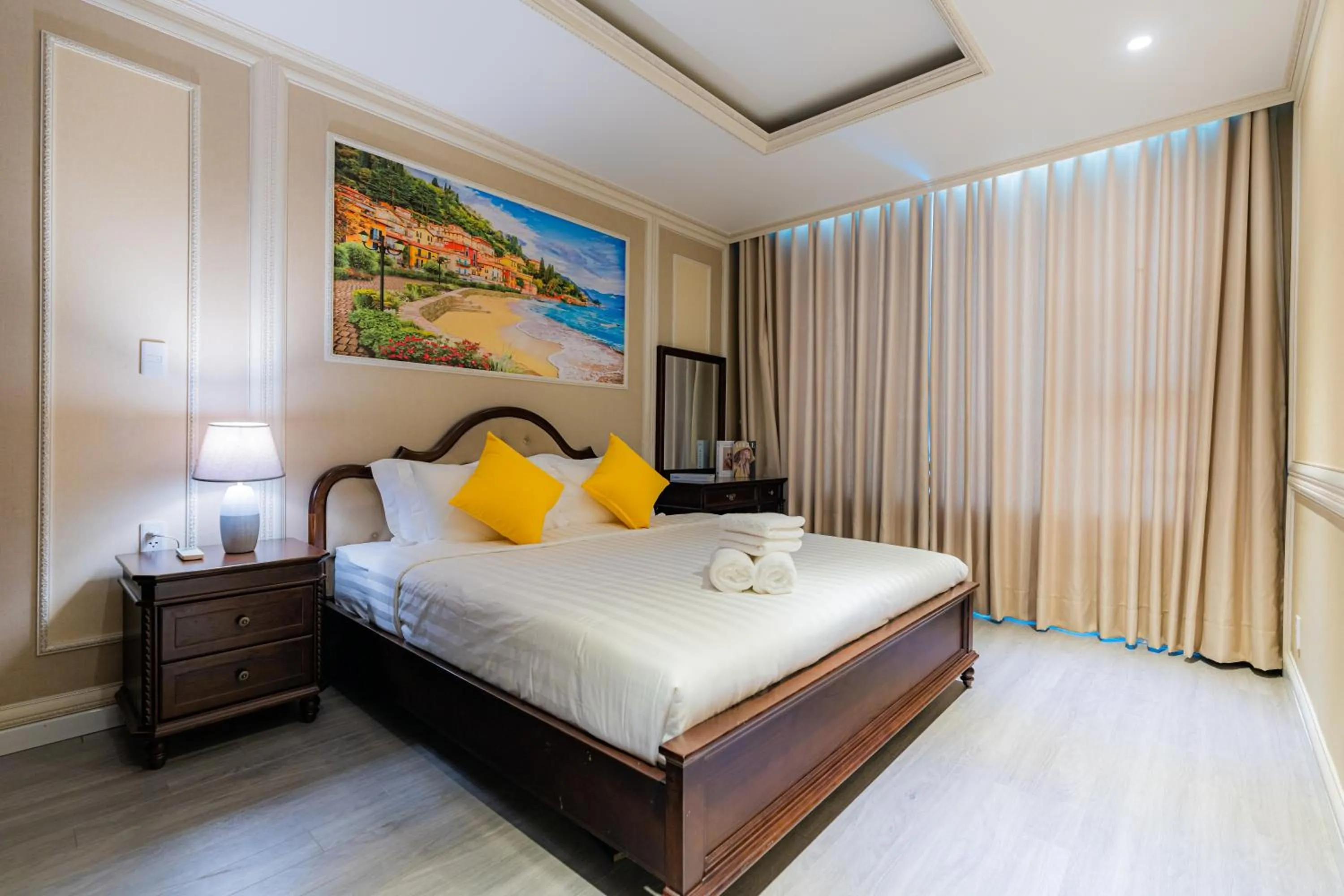 Bed in Léman Luxury Apartment District 3 HCMC
