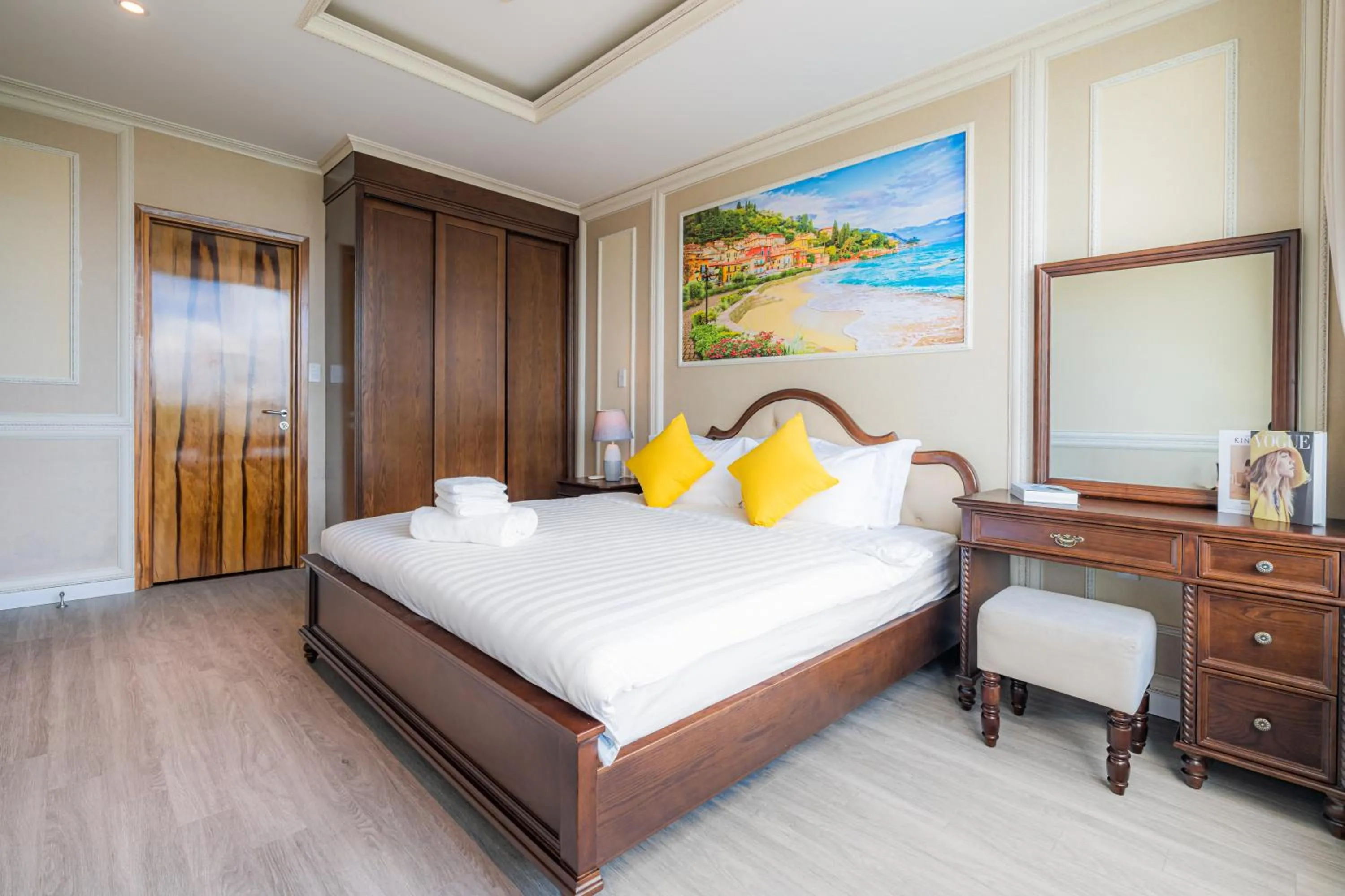 Bed in Léman Luxury Apartment District 3 HCMC