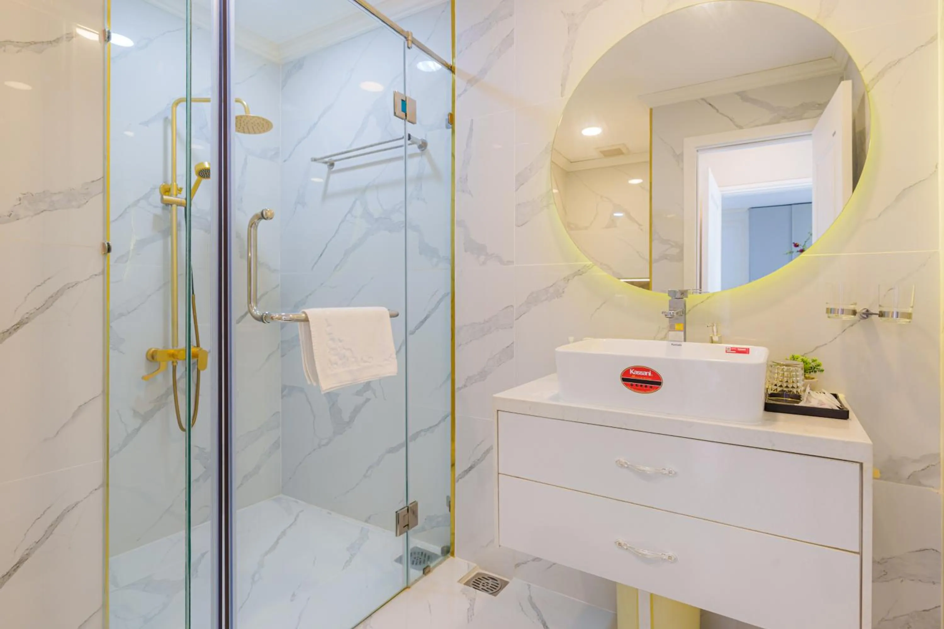 Léman Luxury Apartment District 3 HCMC