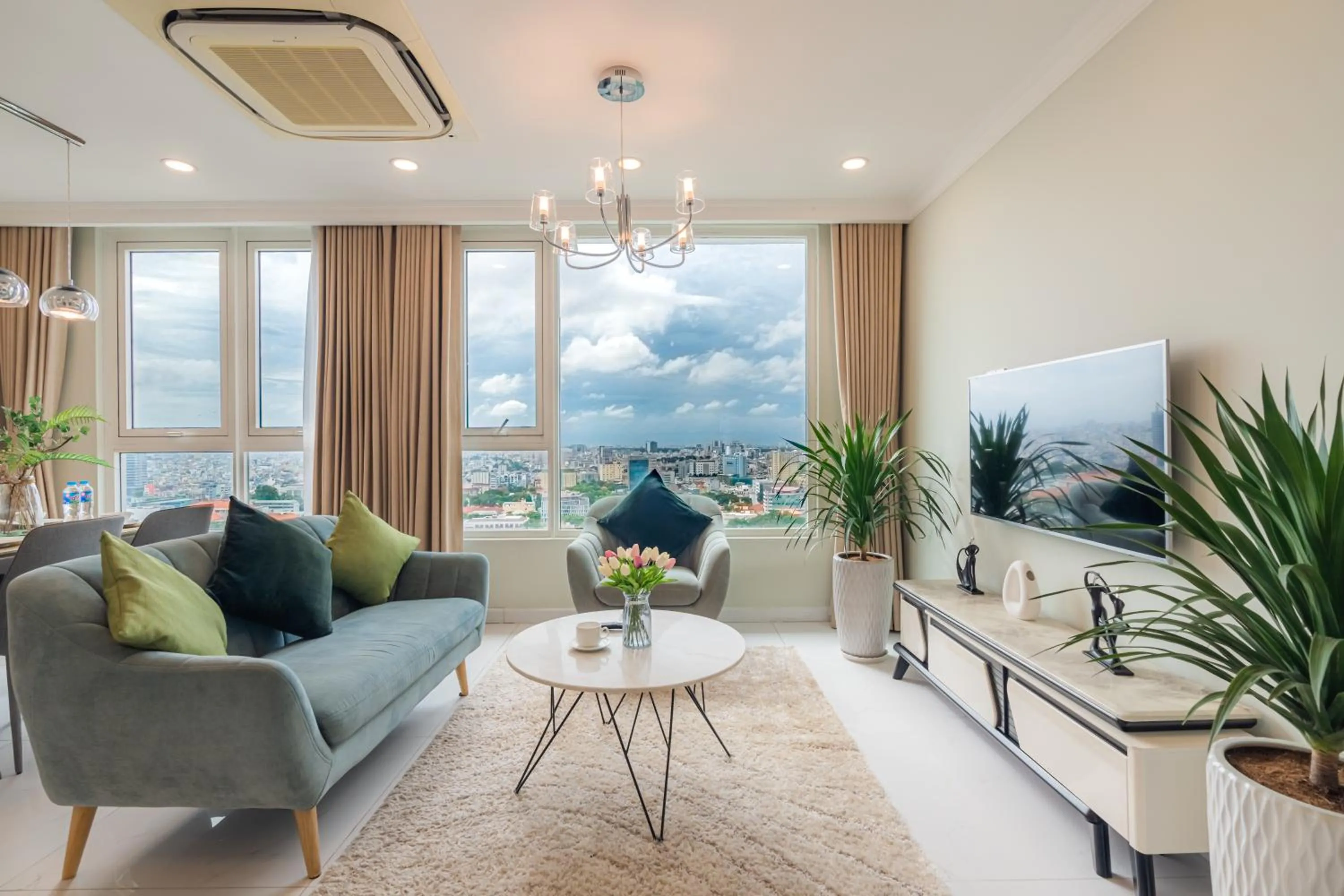 Léman Luxury Apartment District 3 HCMC
