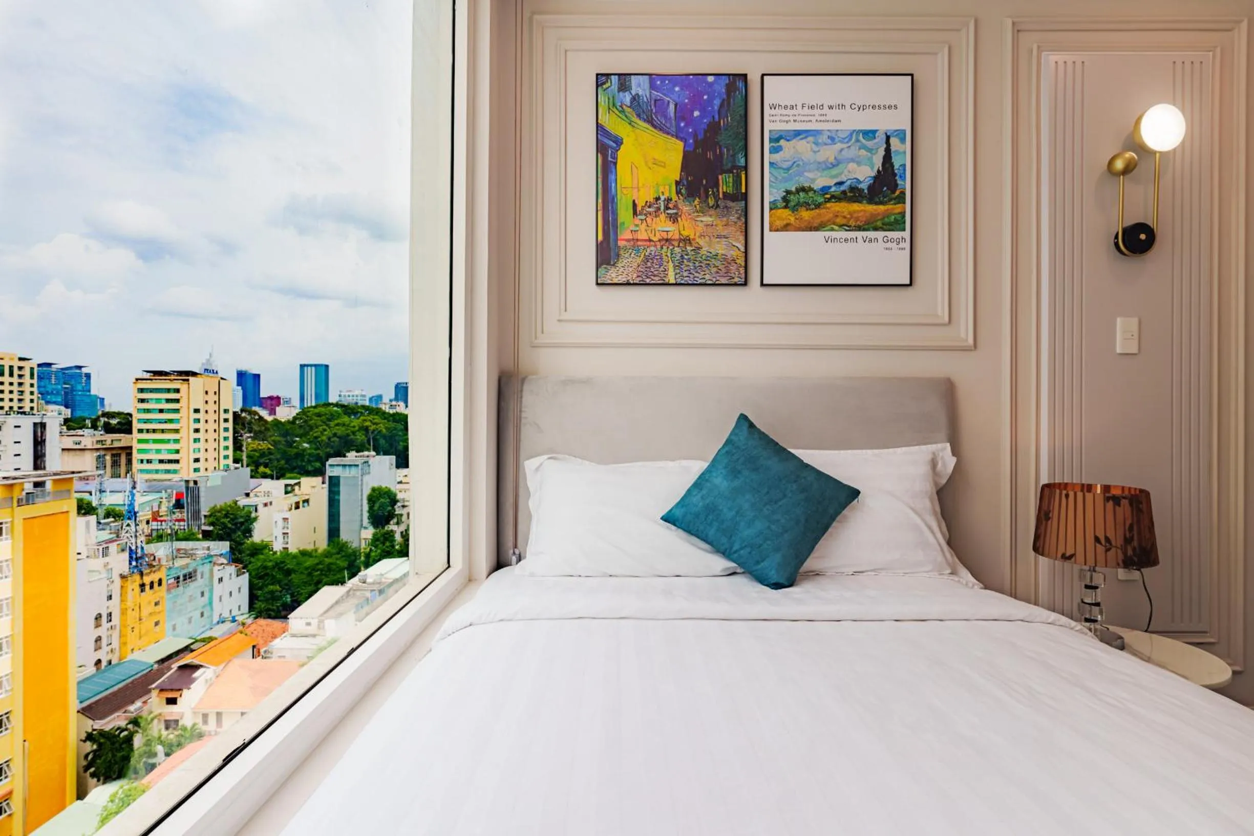 Bed in Léman Luxury Apartment District 3 HCMC