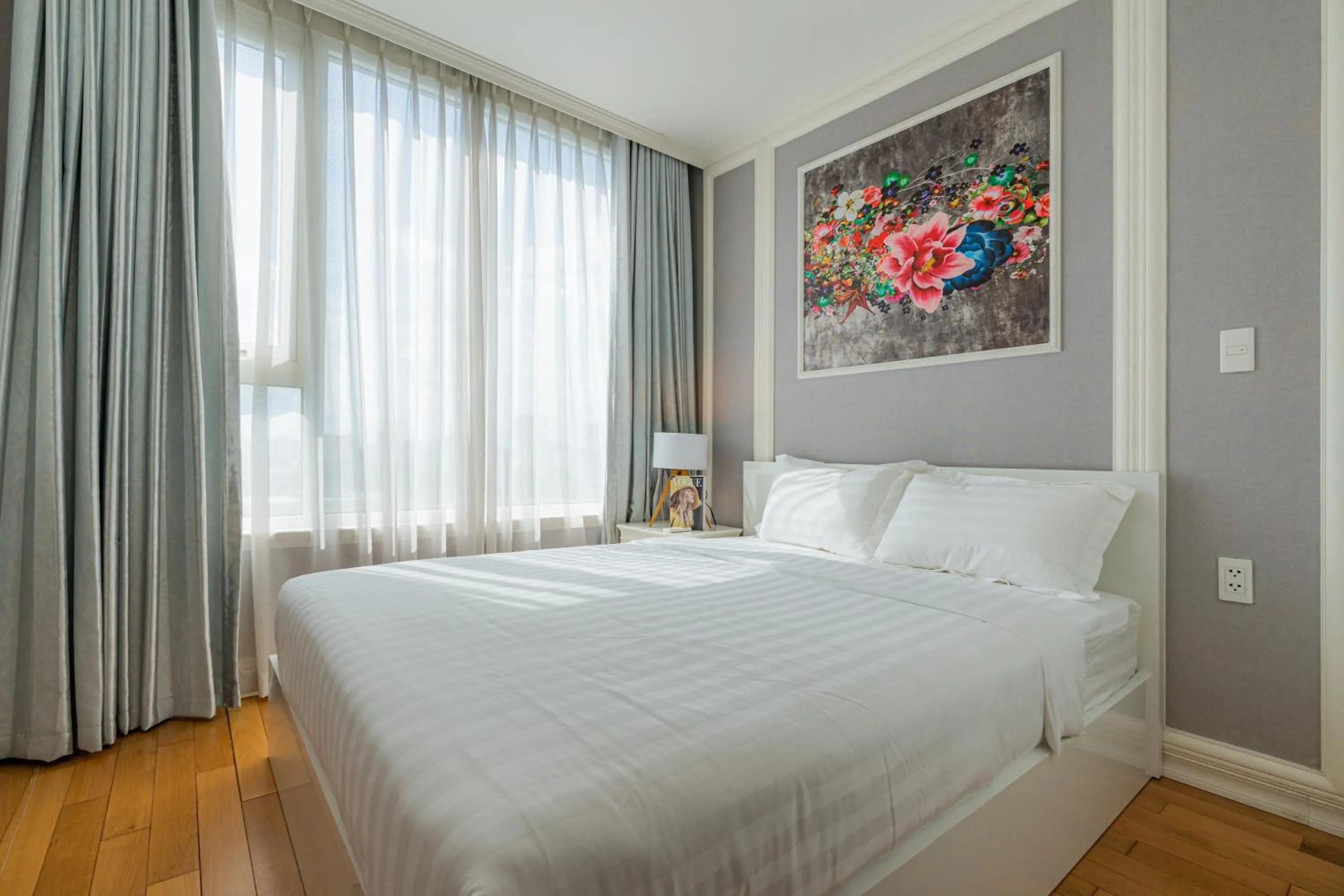 Bed in Léman Luxury Apartment District 3 HCMC