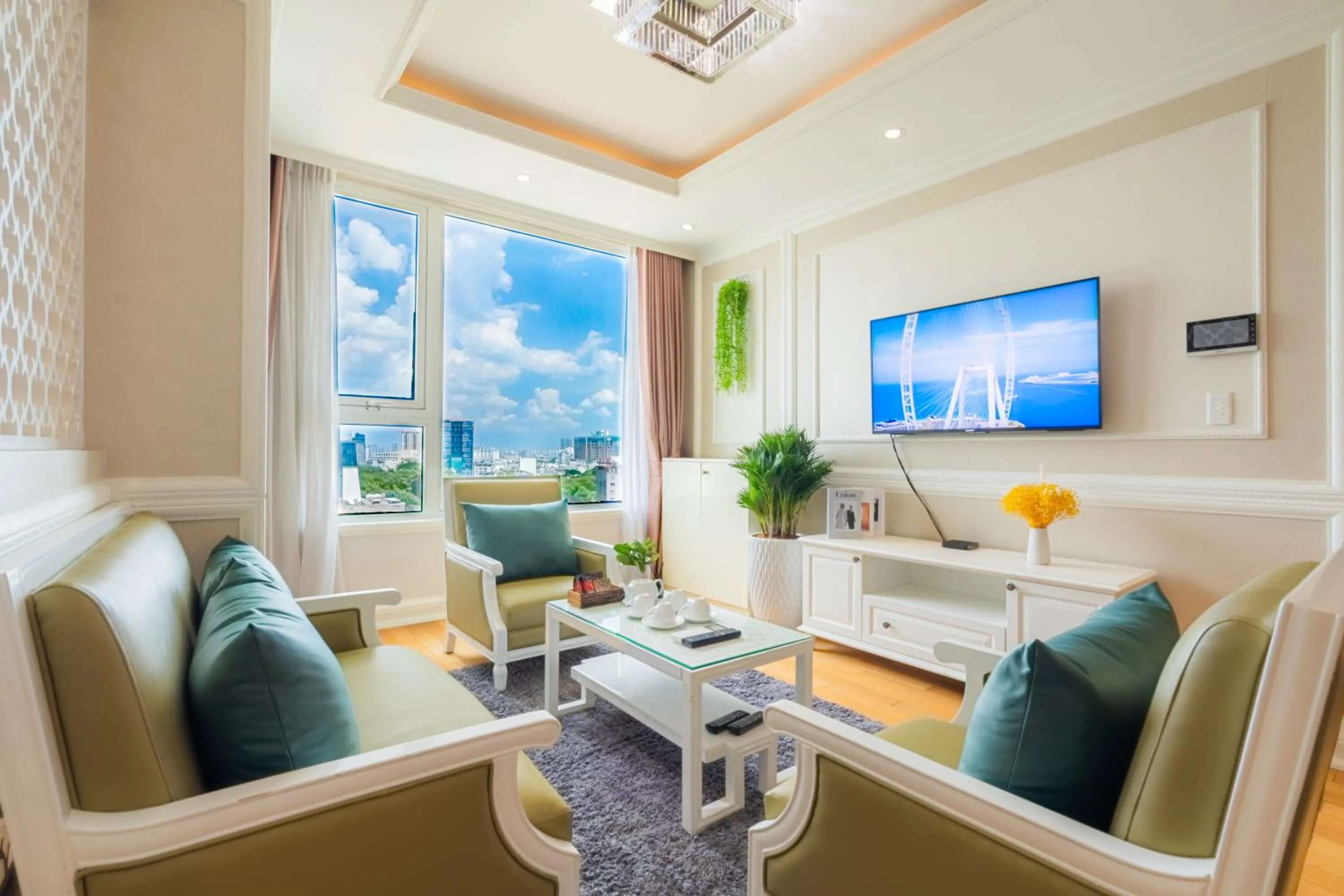 Léman Luxury Apartment District 3 HCMC