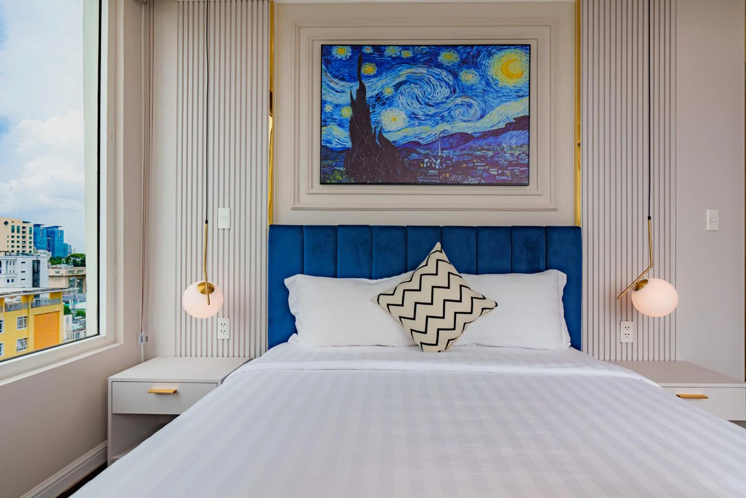 Bed in Léman Luxury Apartment District 3 HCMC