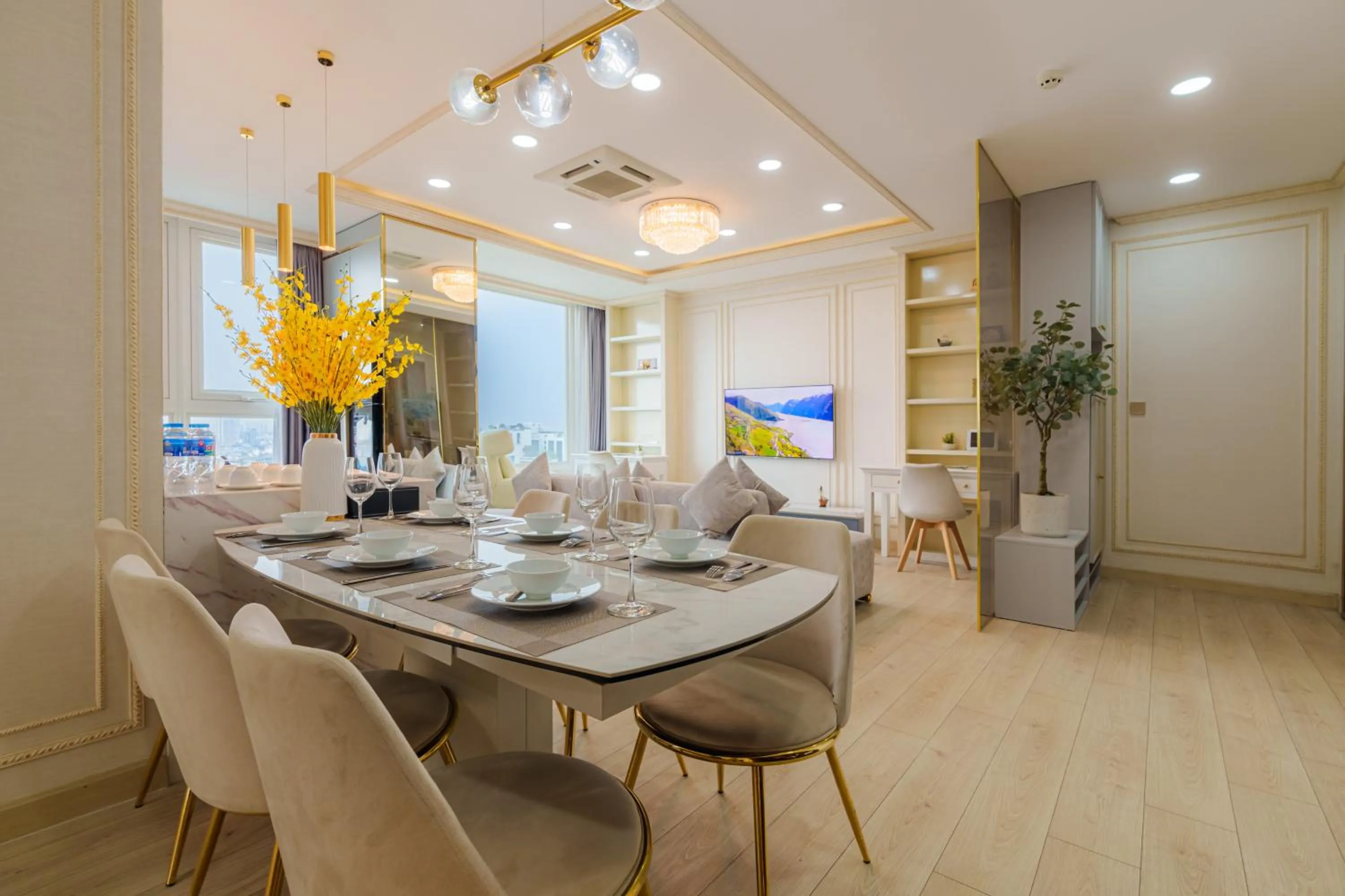 Léman Luxury Apartment District 3 HCMC