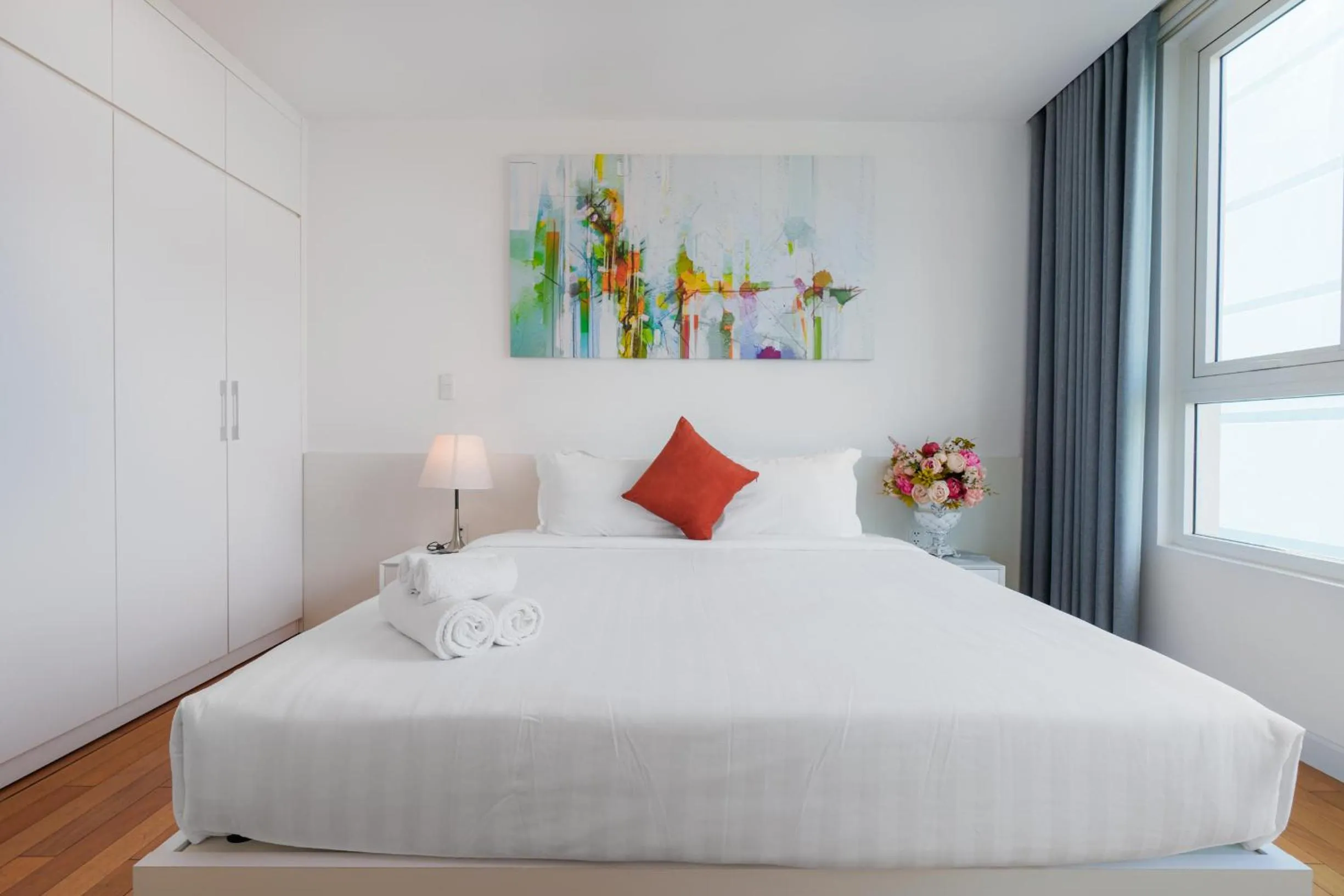 Bed in Léman Luxury Apartment District 3 HCMC