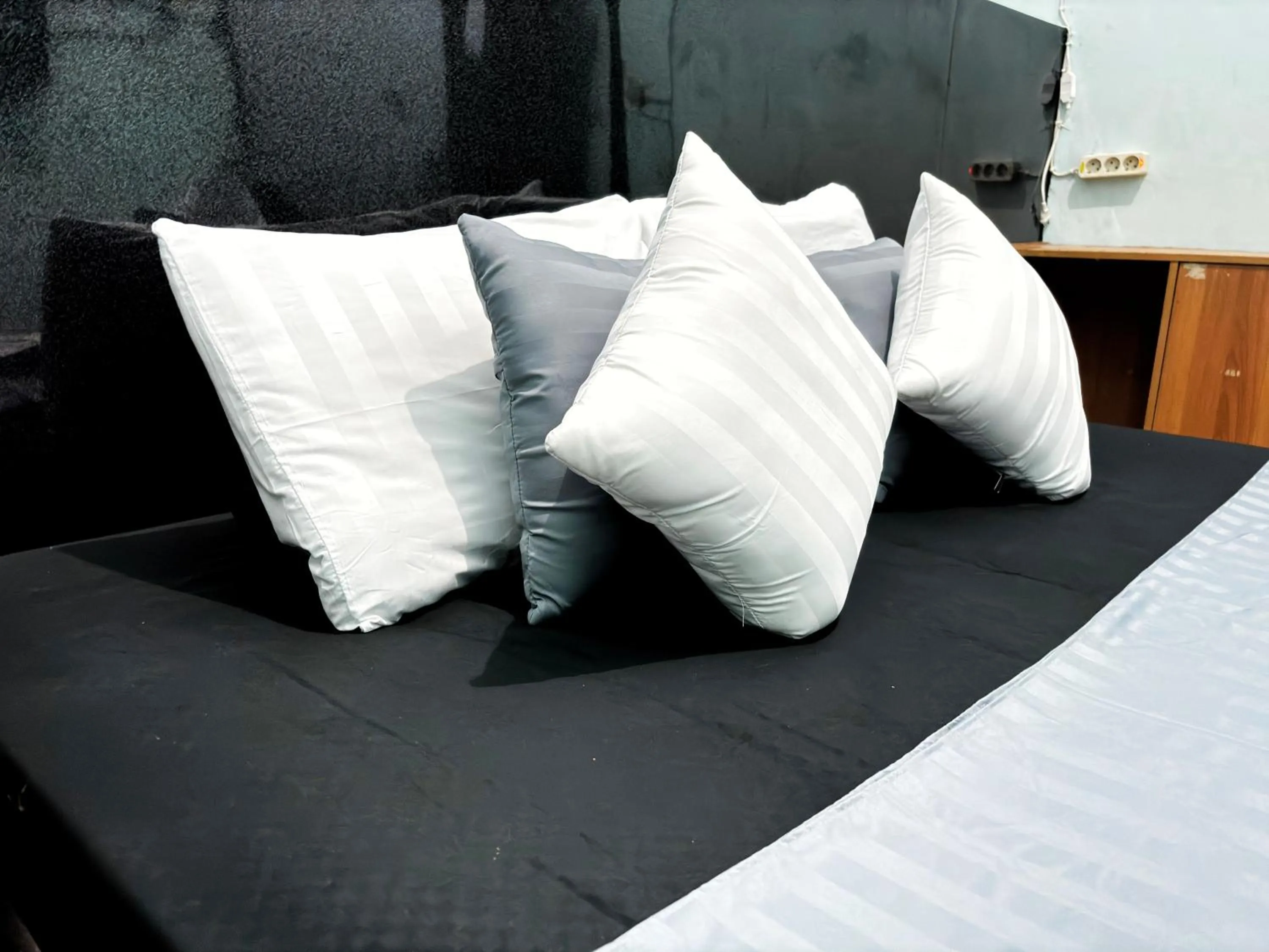 Bed in NgeKost harian