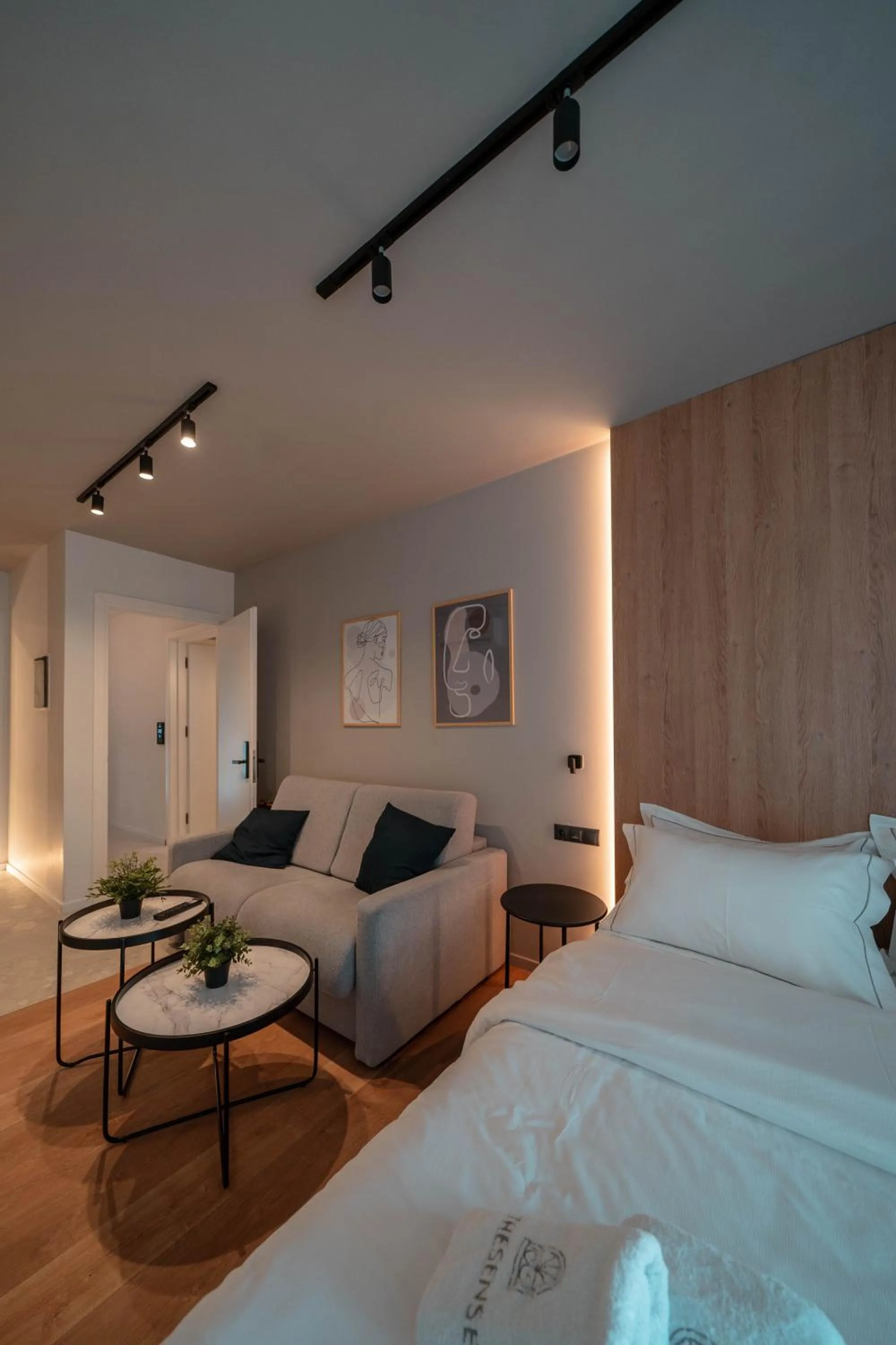 Bedroom, Bed in Athesense Suites