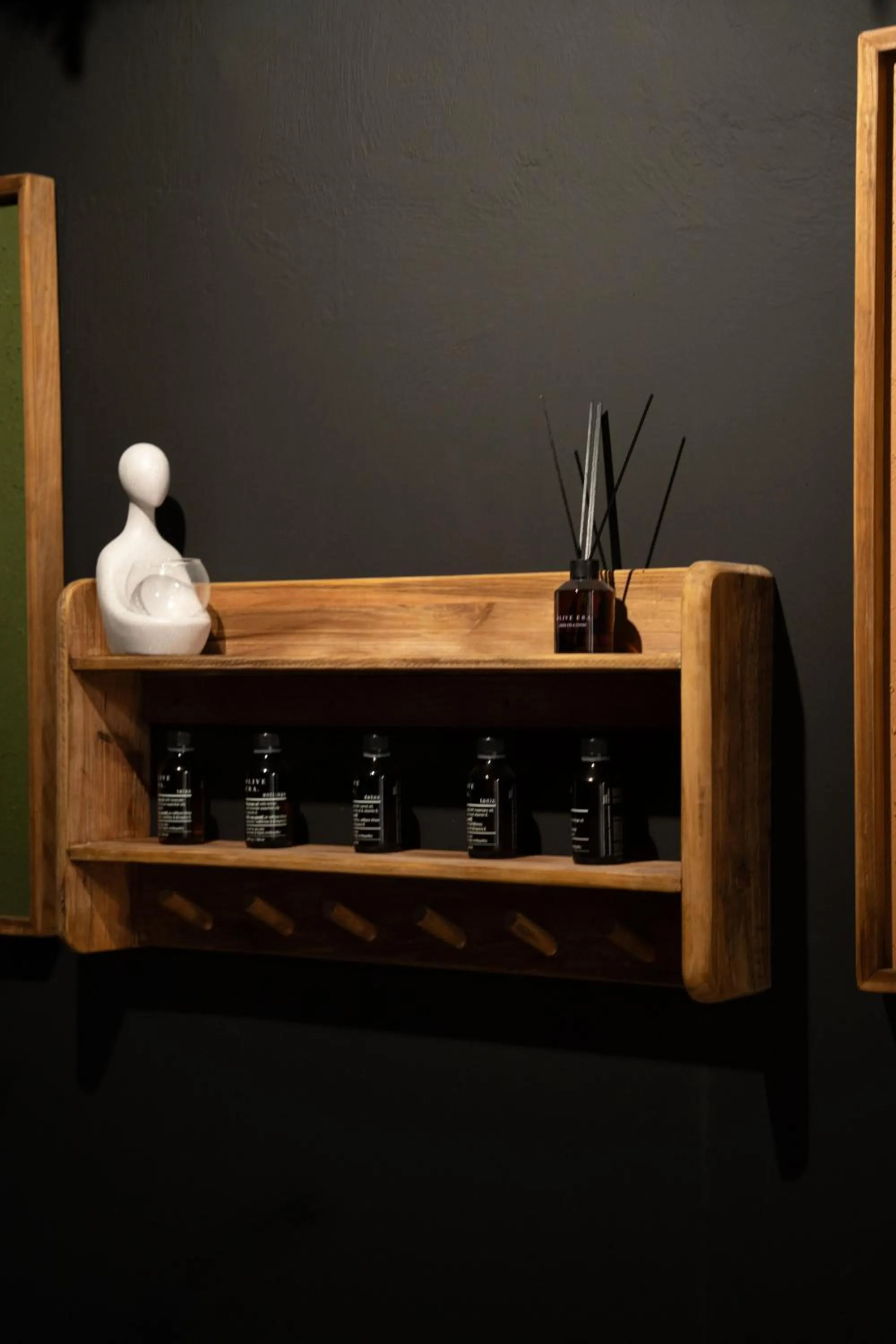 Massage in Athesense Suites