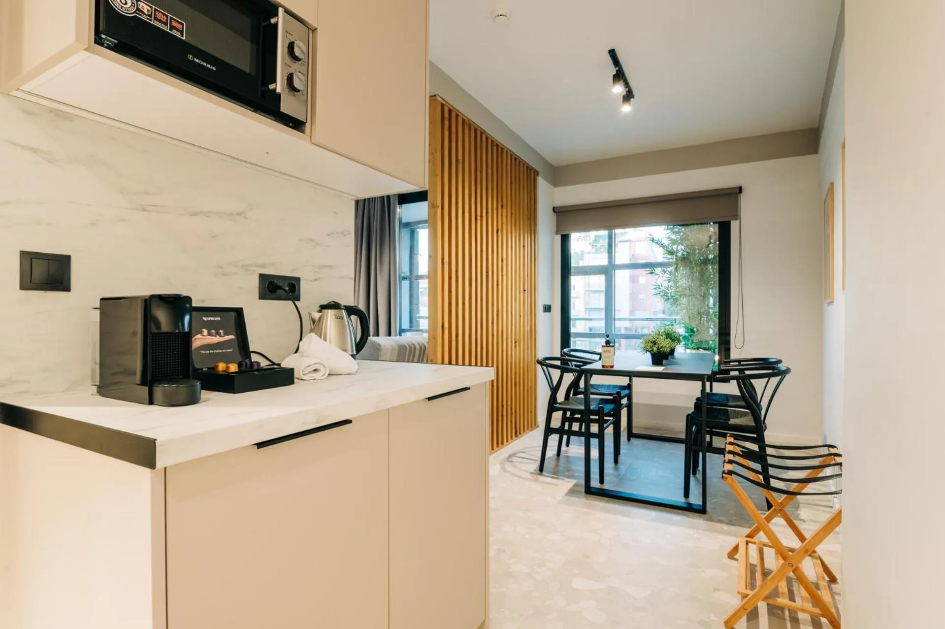 Coffee/tea facilities in Athesense Suites