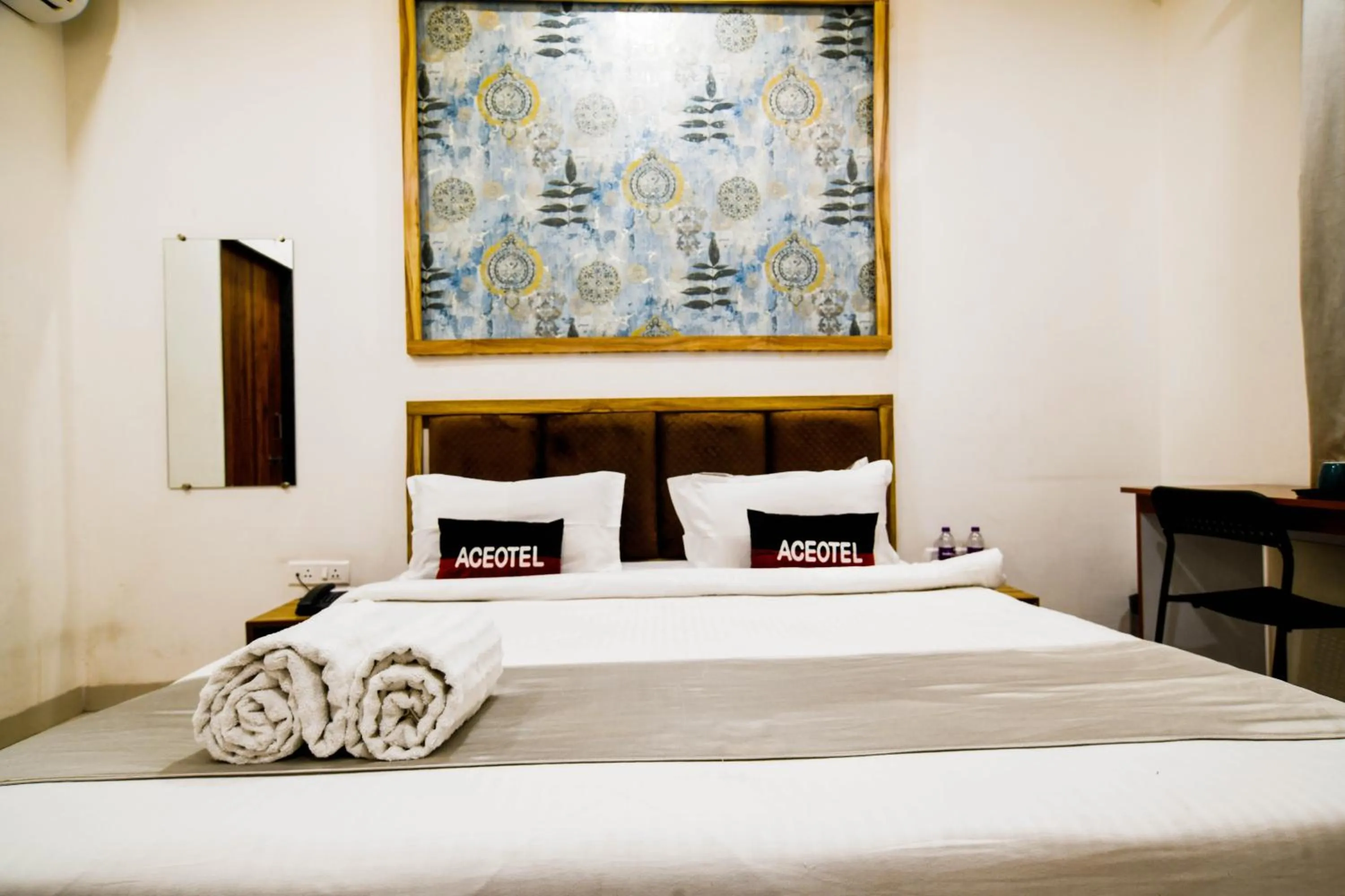 Bedroom, Bed in Aceotel Inn Flamingo