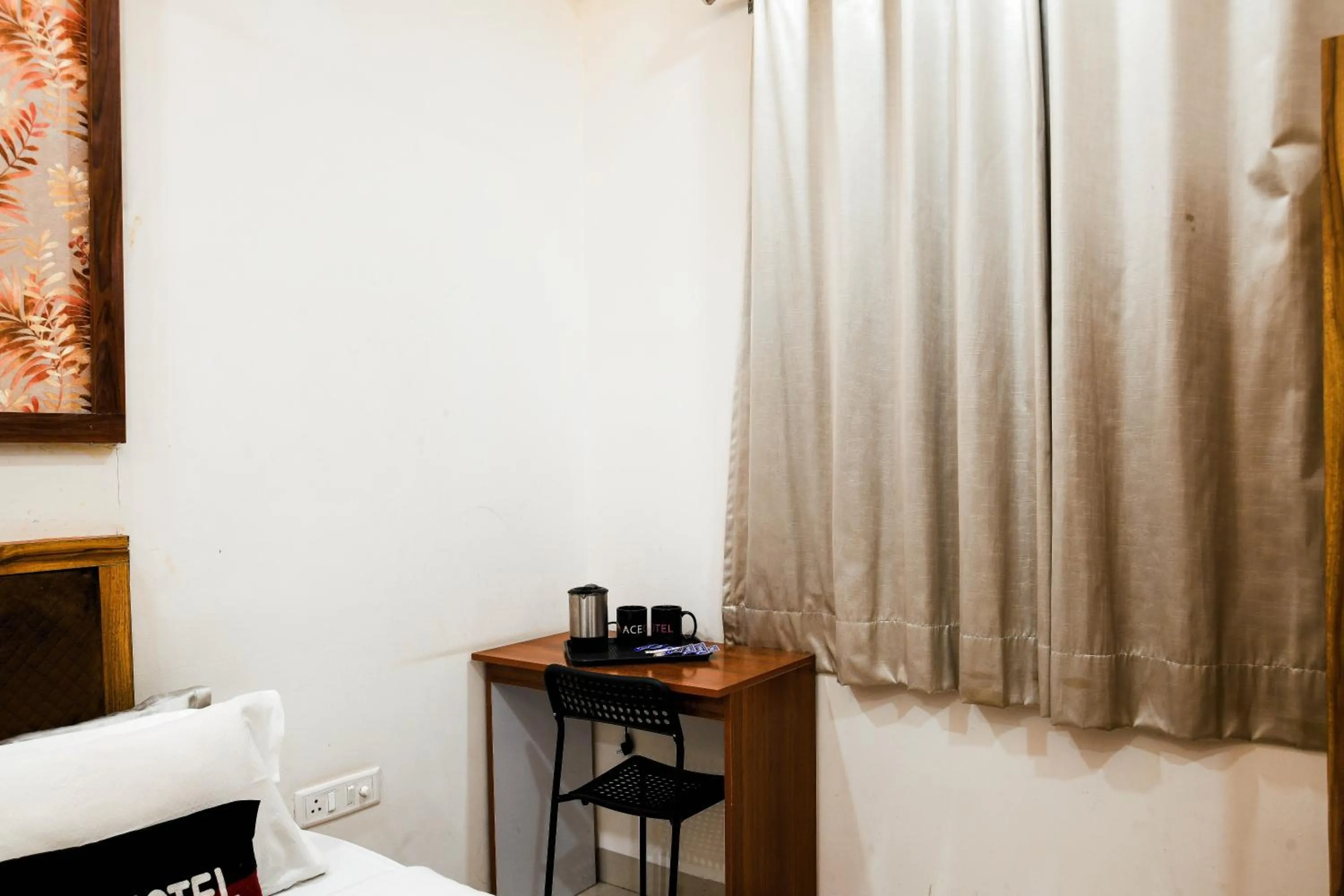 Coffee/tea facilities in Aceotel Inn Flamingo