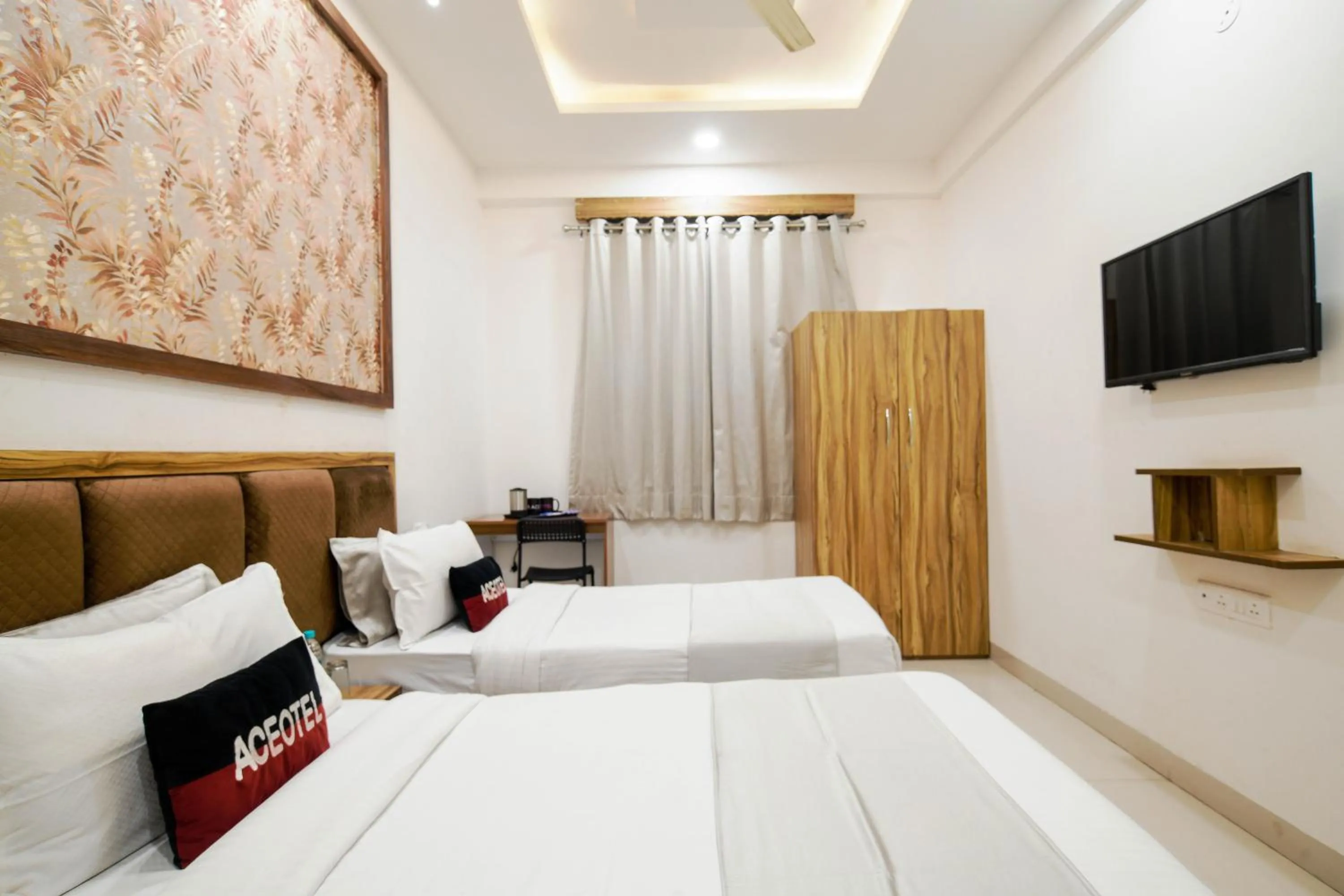 Bed in Aceotel Inn Flamingo