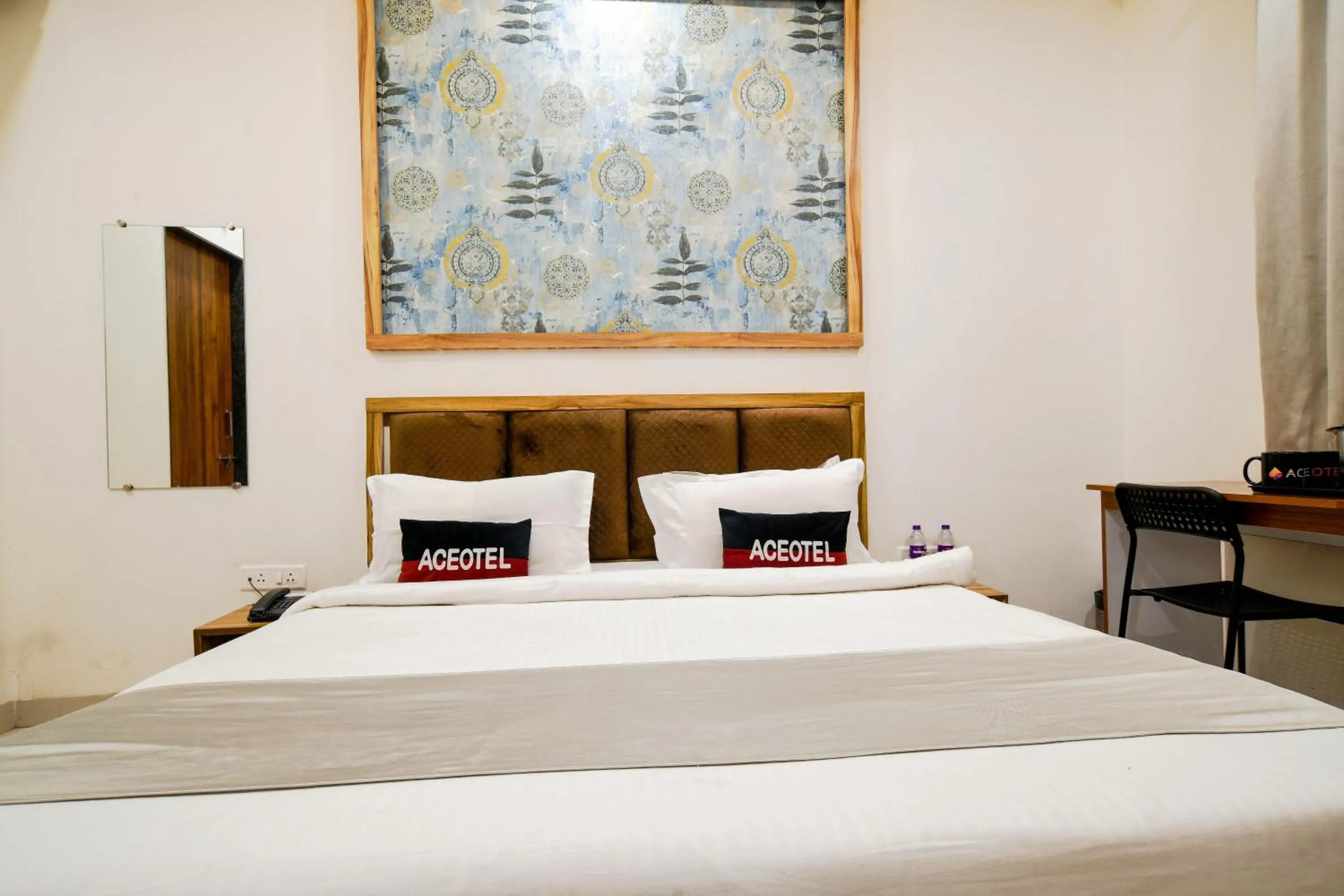 Bed in Aceotel Inn Flamingo