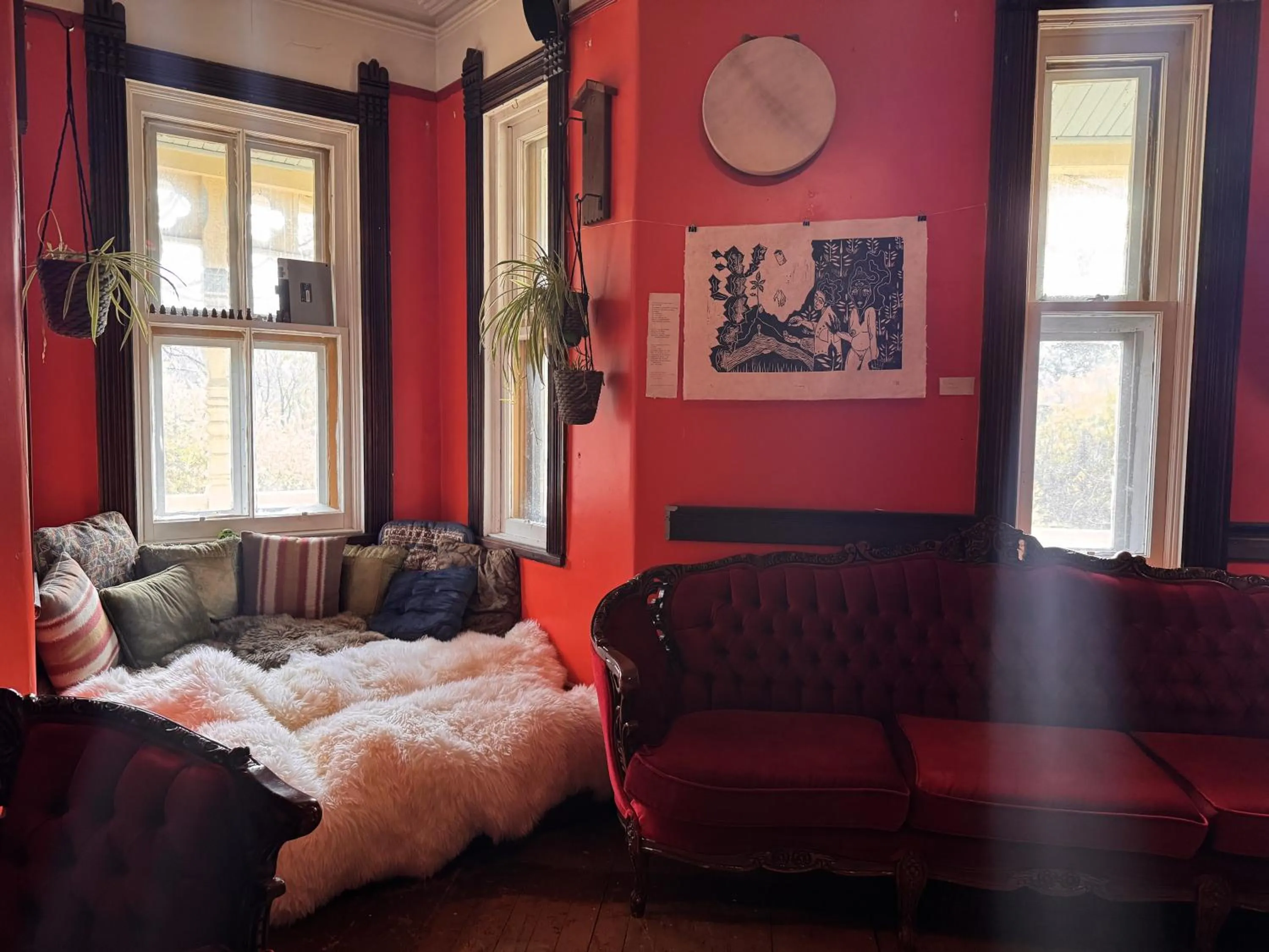 Living room, Bed in Le Salon des Inconnus
