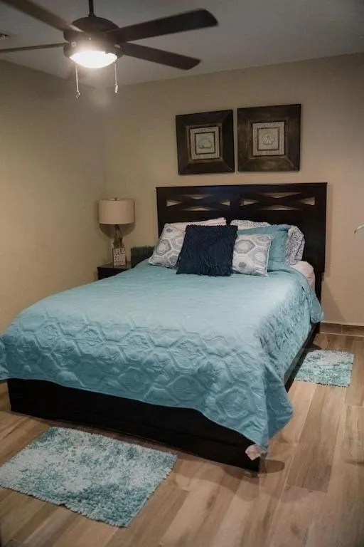 Photo of the whole room, Bed in 'Luxury Oceanfront Penthouse with Pools, Jacuzzis and Spectacular Ocean Views'