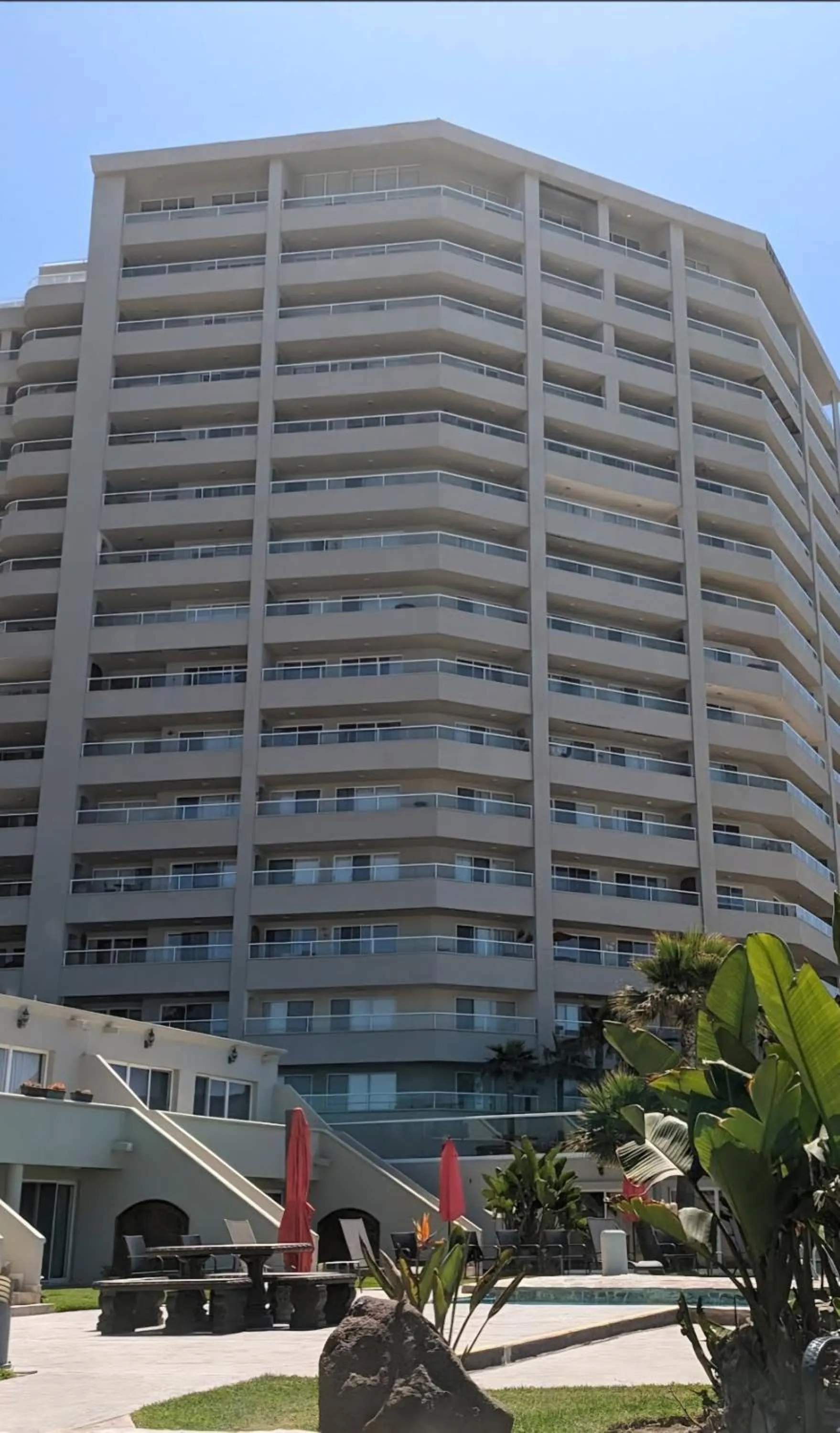 Property building in 'Luxury Oceanfront Penthouse with Pools, Jacuzzis and Spectacular Ocean Views'