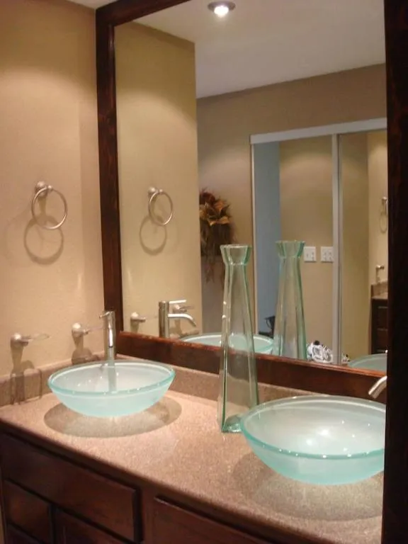 Bathroom in 'Luxury Oceanfront Penthouse with Pools, Jacuzzis and Spectacular Ocean Views'