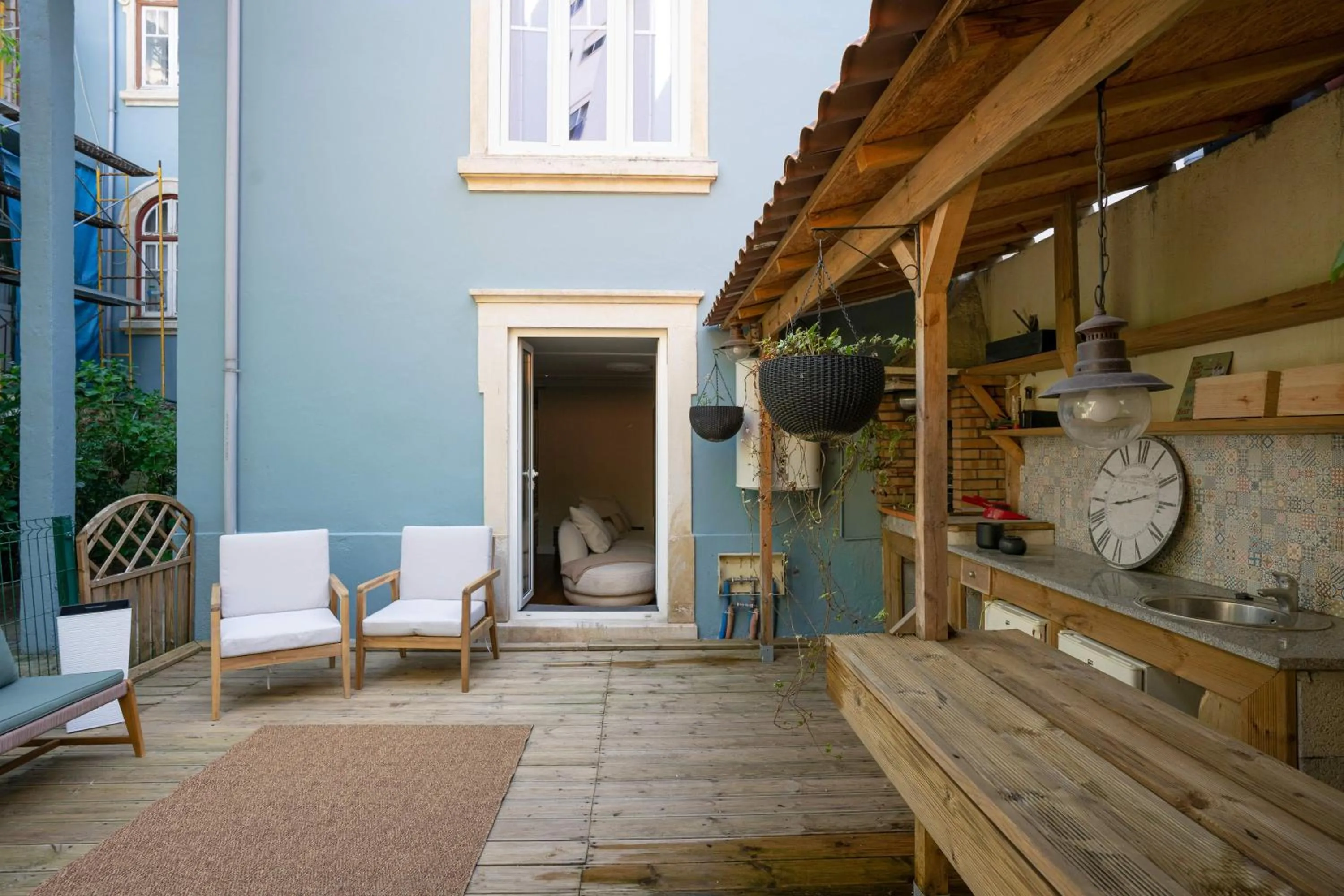 Charming Apt in Historic House