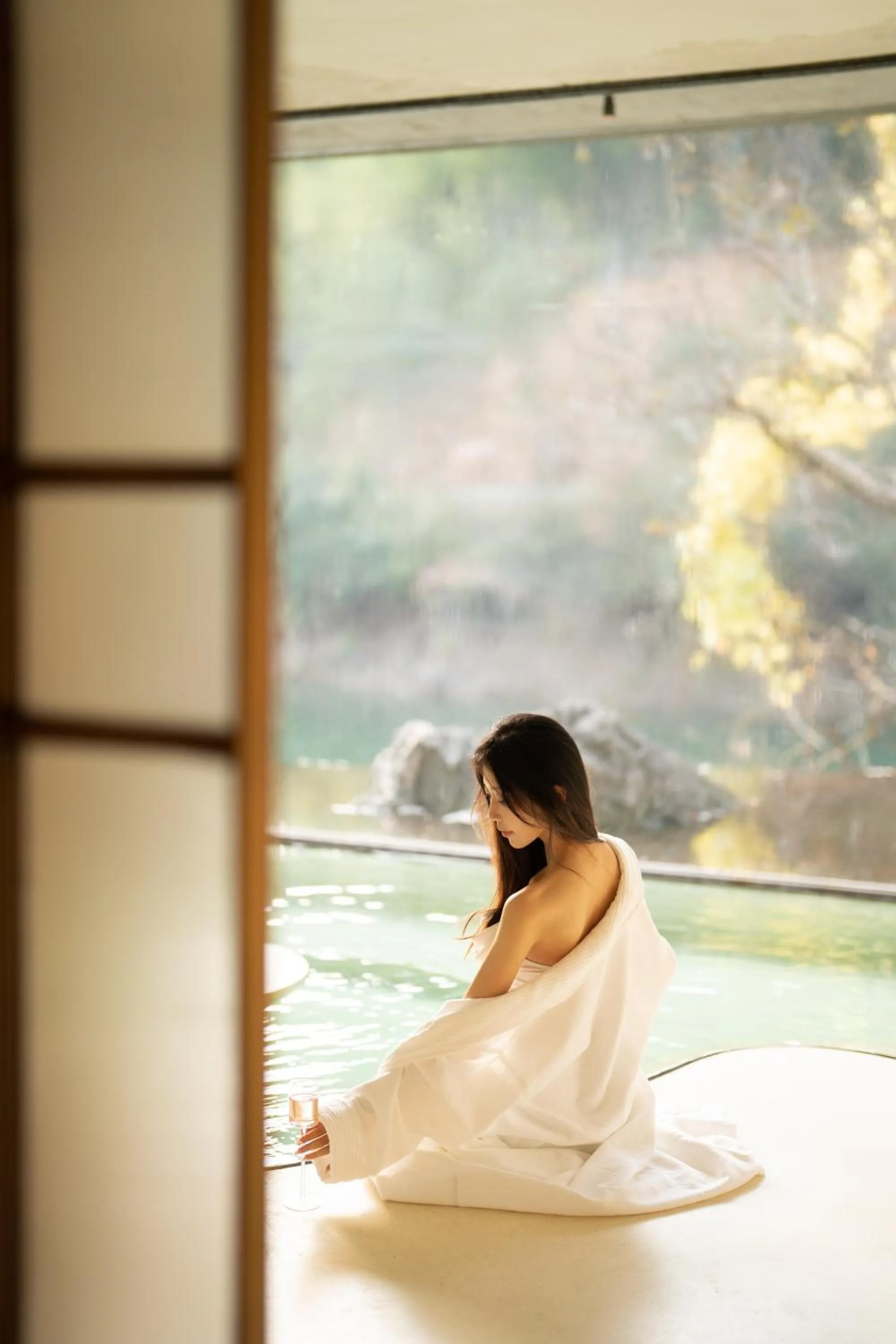 Hot Spring Bath in Yakamoz Qianchuan Hotel