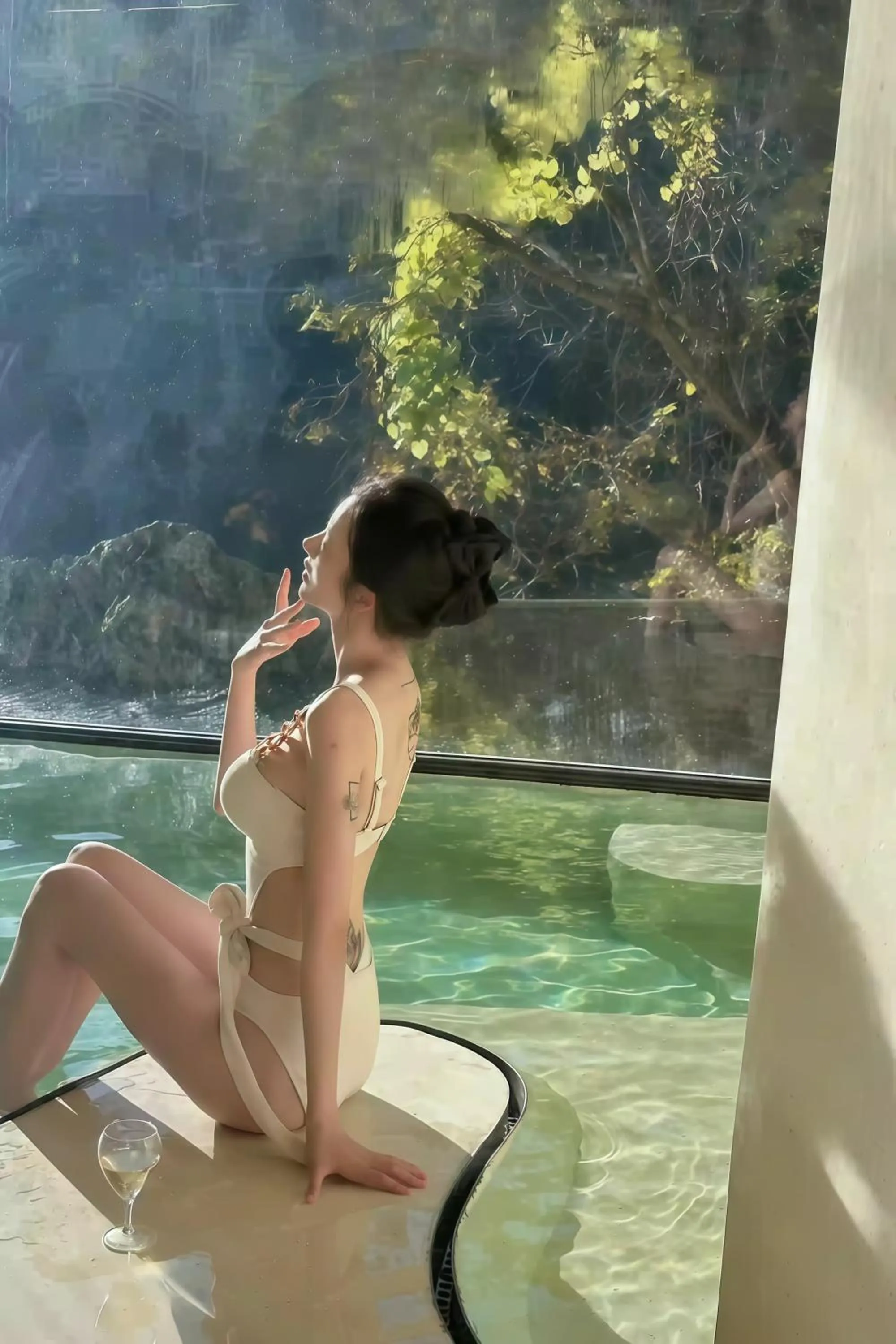 Hot Spring Bath in Yakamoz Qianchuan Hotel