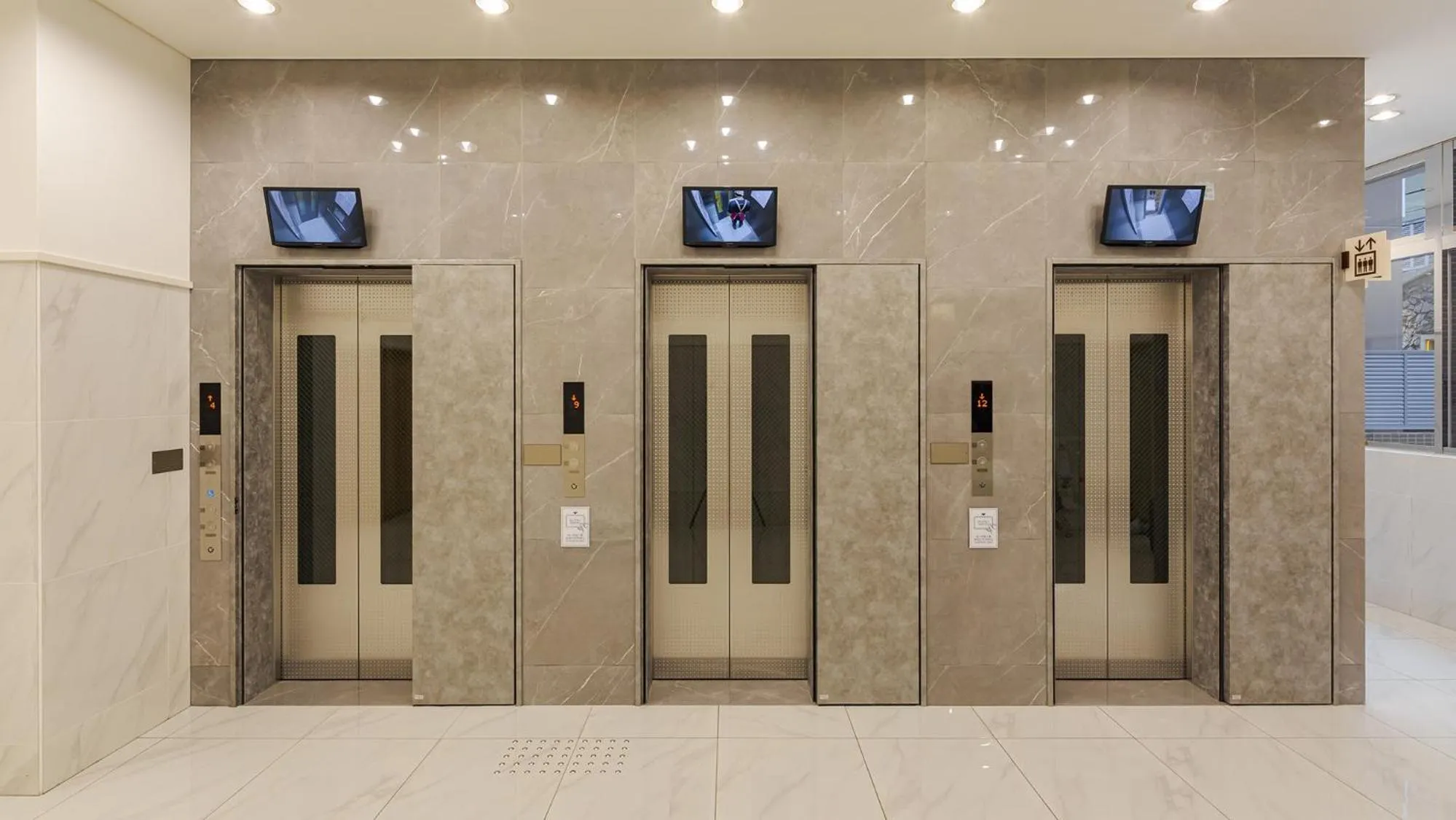 elevator in Toyoko Inn Osaka Namba