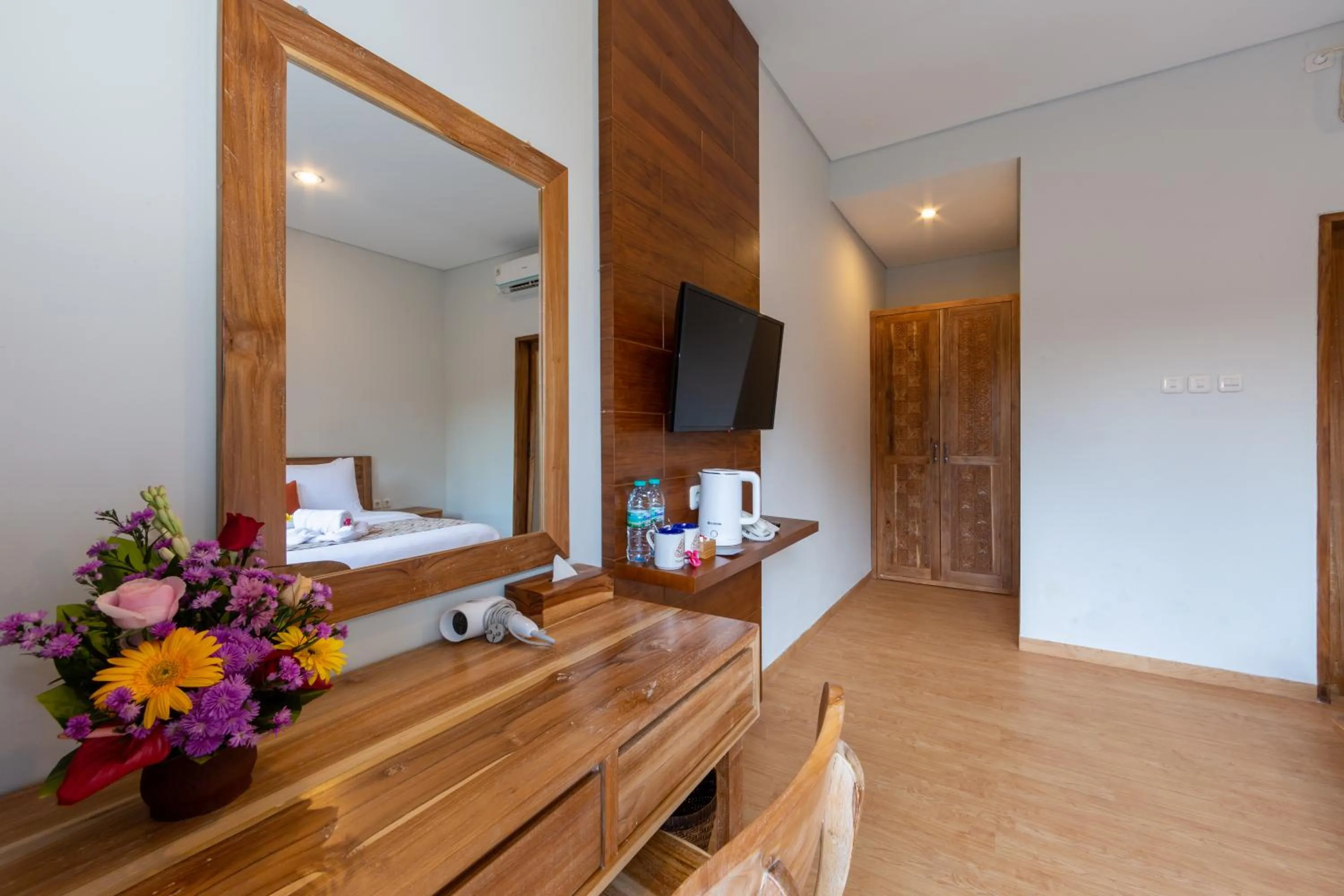 TV and multimedia in Paisa Ubud