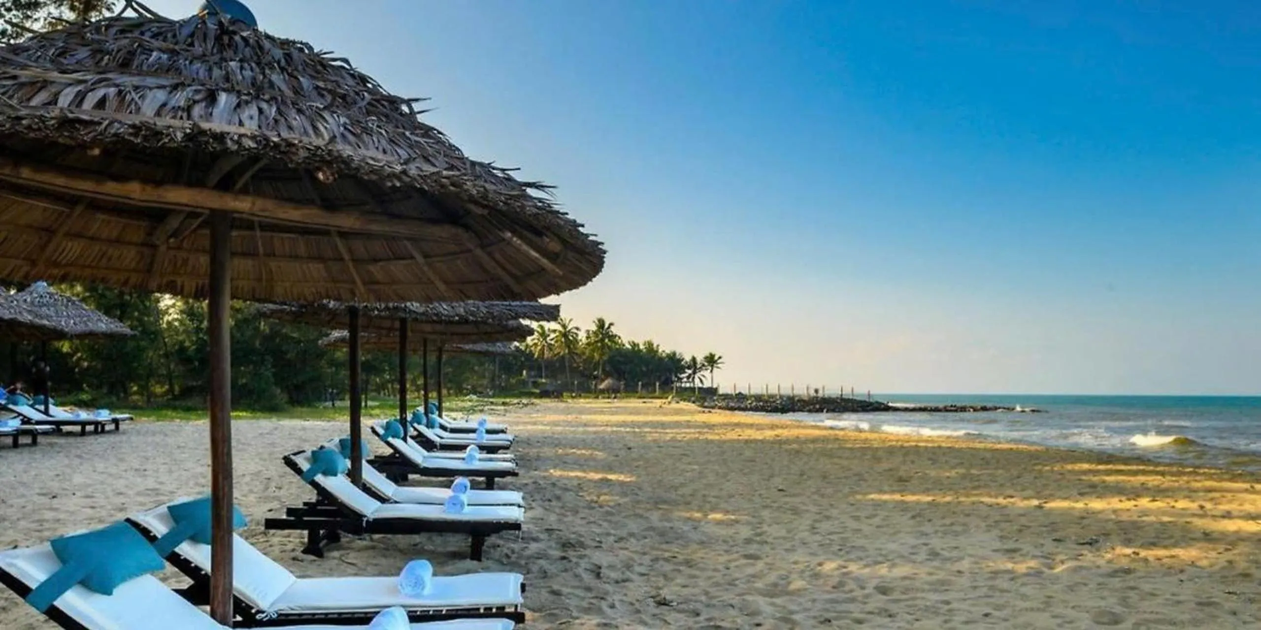 Beach in HA Hotel Apartments Ocean Front