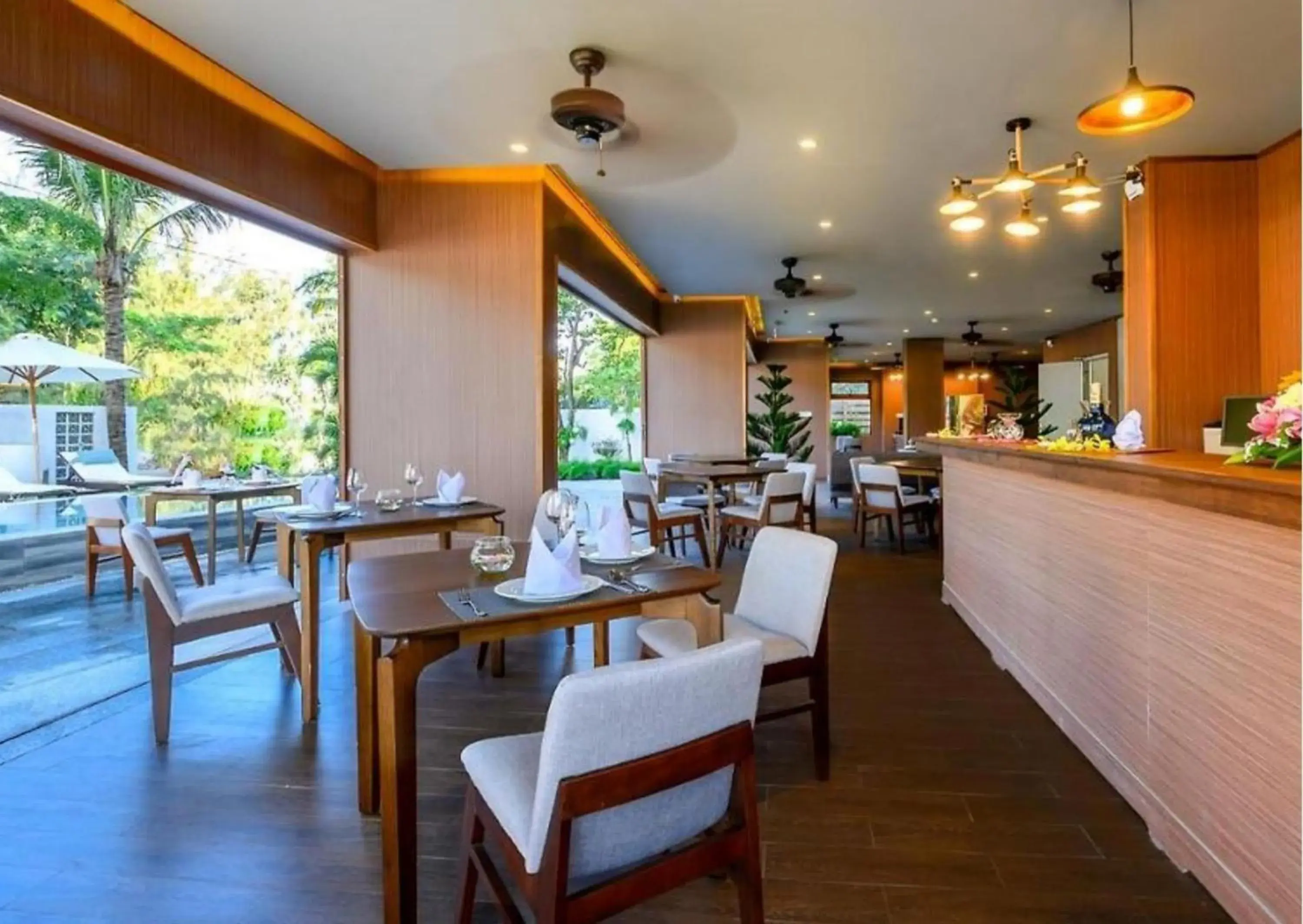 Restaurant/places to eat in HA Hotel Apartments Ocean Front Restaurant/places to eat in HA Hotel Apartments Ocean Front