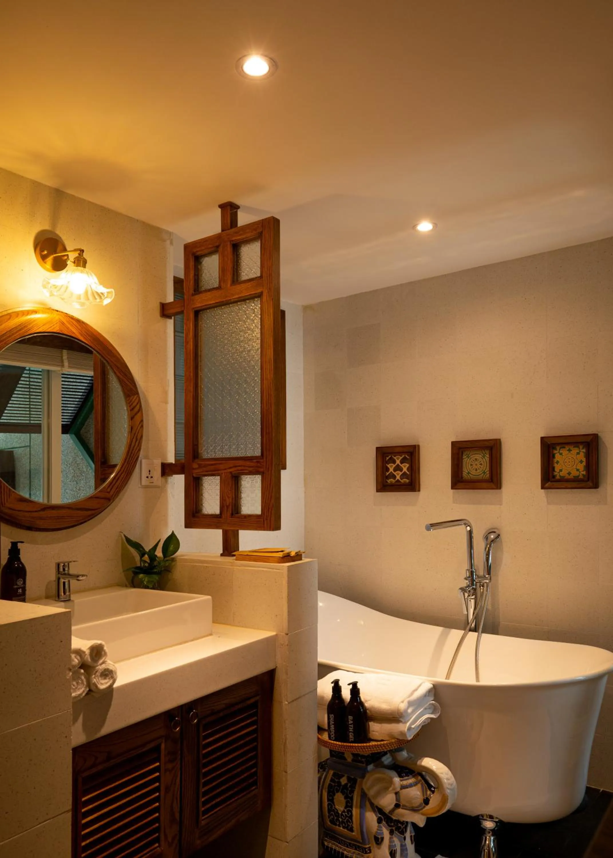 Bath in Green Home Nha Trang