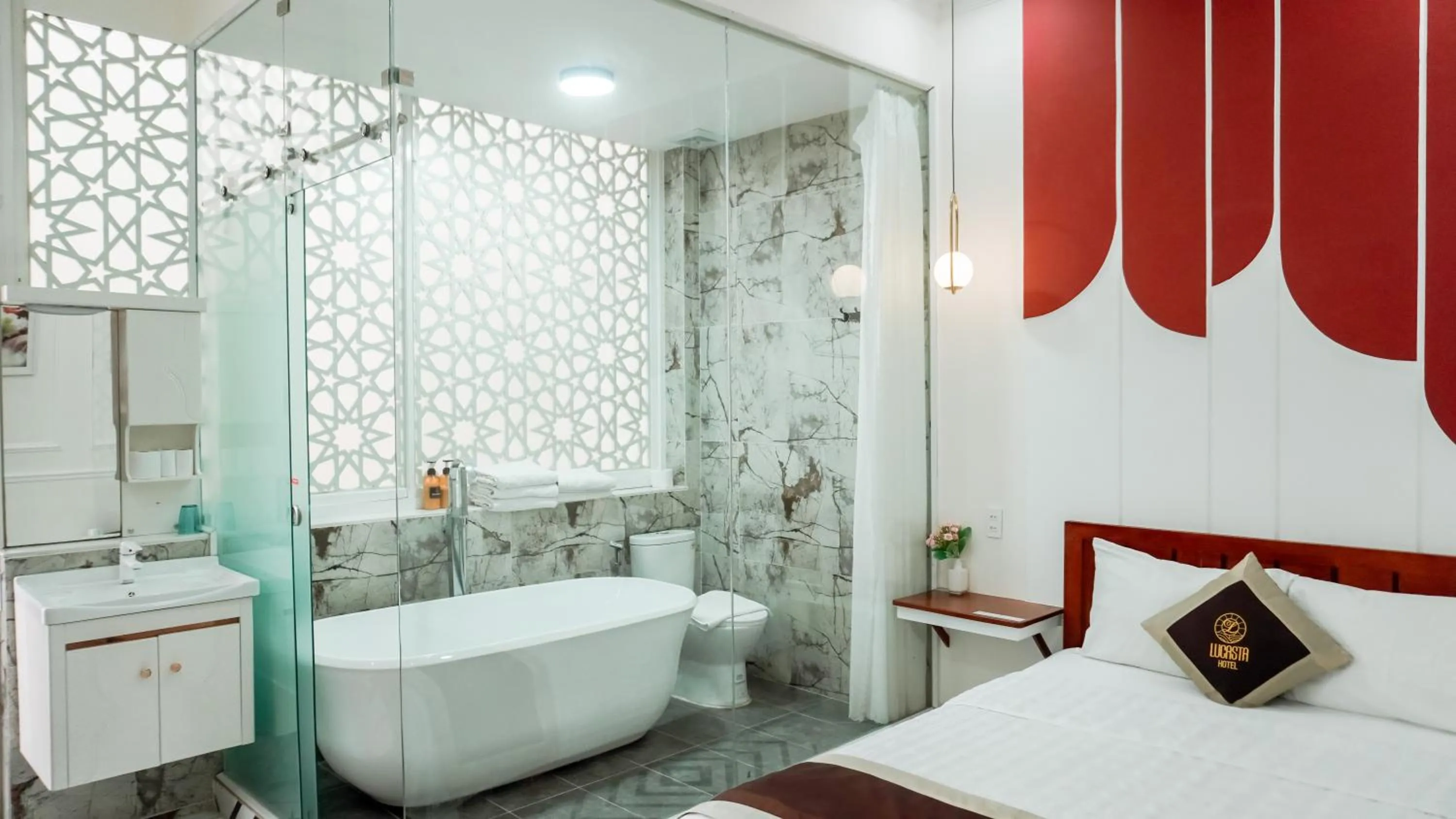 Bedroom, Bed in Lucasta Hotel