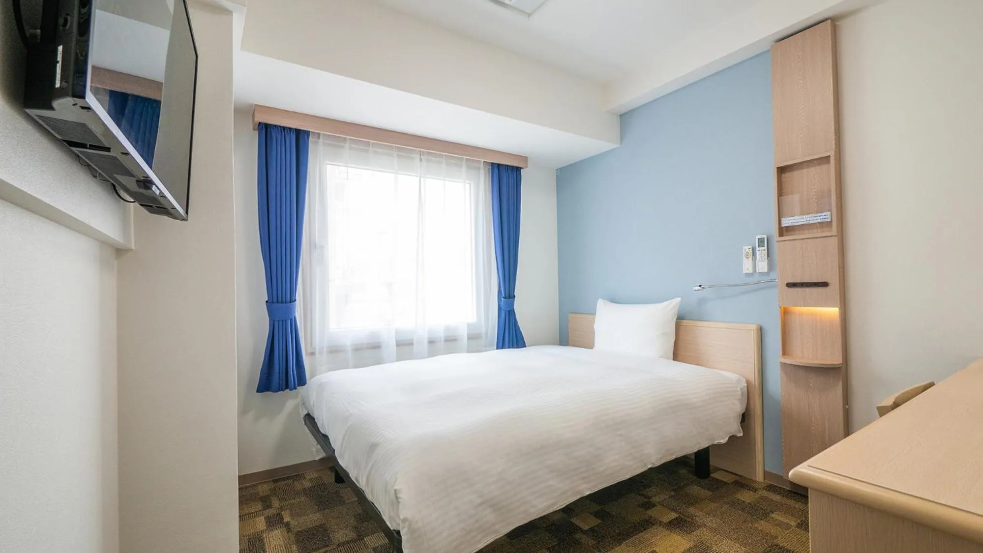 Bedroom, Bed in Toyoko Inn Chigasaki Shiyakusho