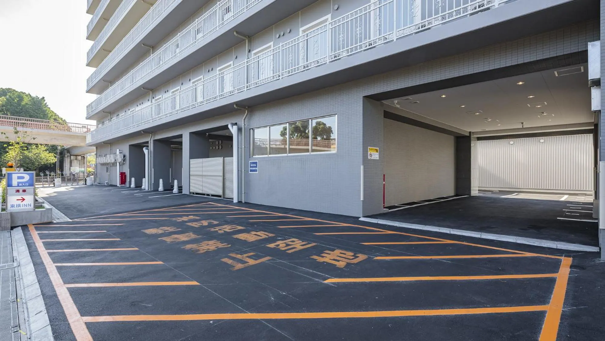 Parking in Toyoko Inn Chigasaki Shiyakusho