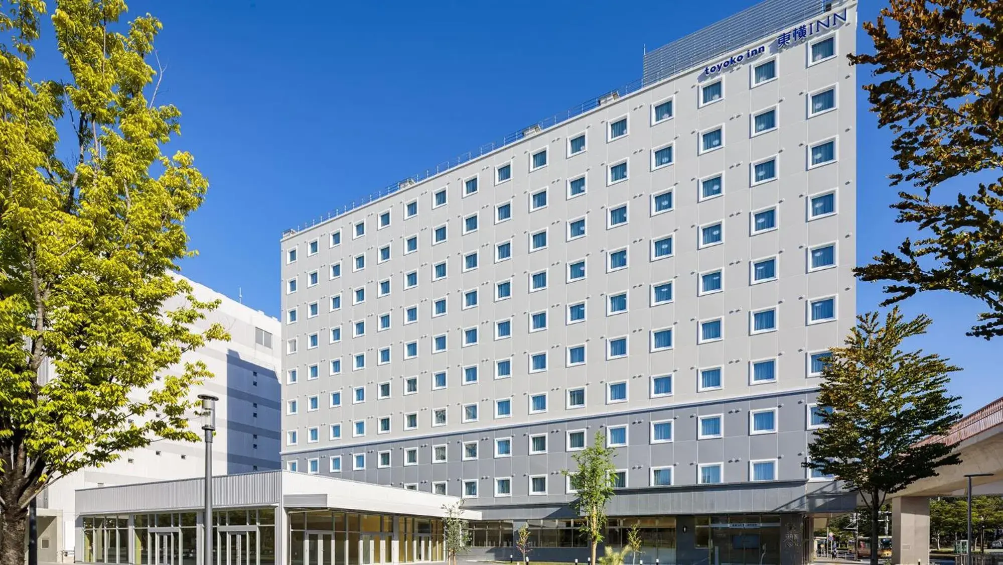 Property building in Toyoko Inn Chigasaki Shiyakusho Property building in Toyoko Inn Chigasaki Shiyakusho