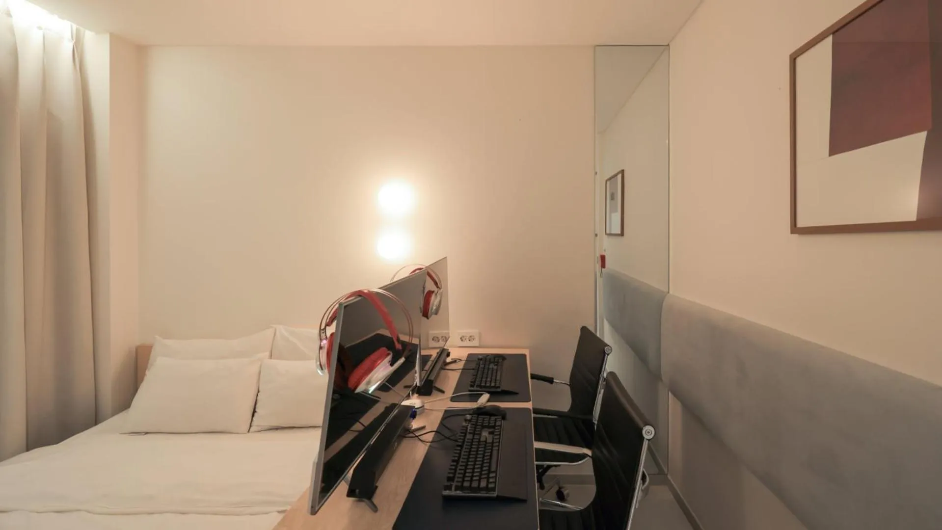 View (from property/room), Bed in Aank Hotel Osan