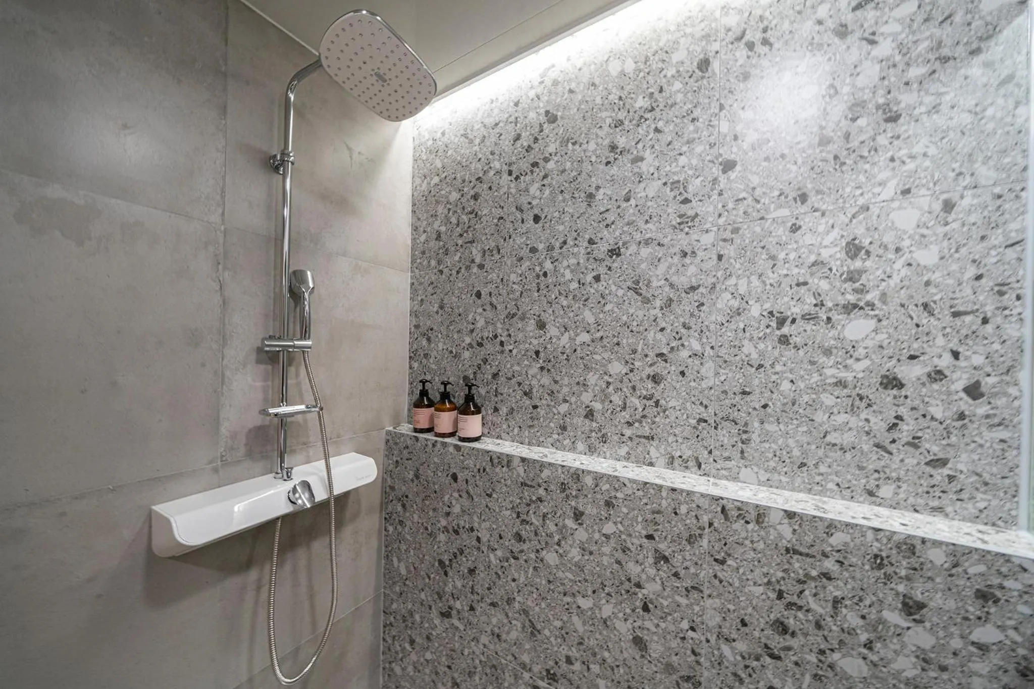 Bathroom in Aank Hotel Osan