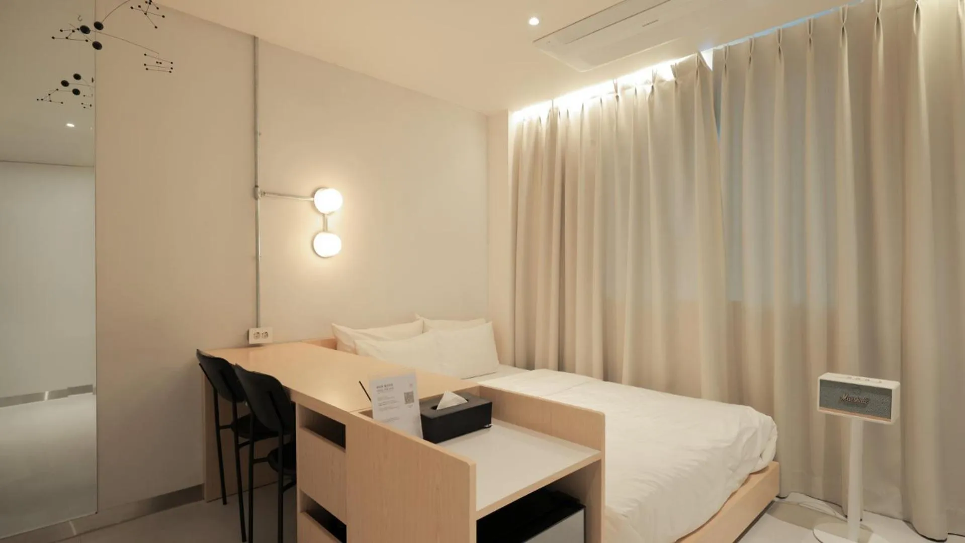 Photo of the whole room, Bed in Aank Hotel Osan