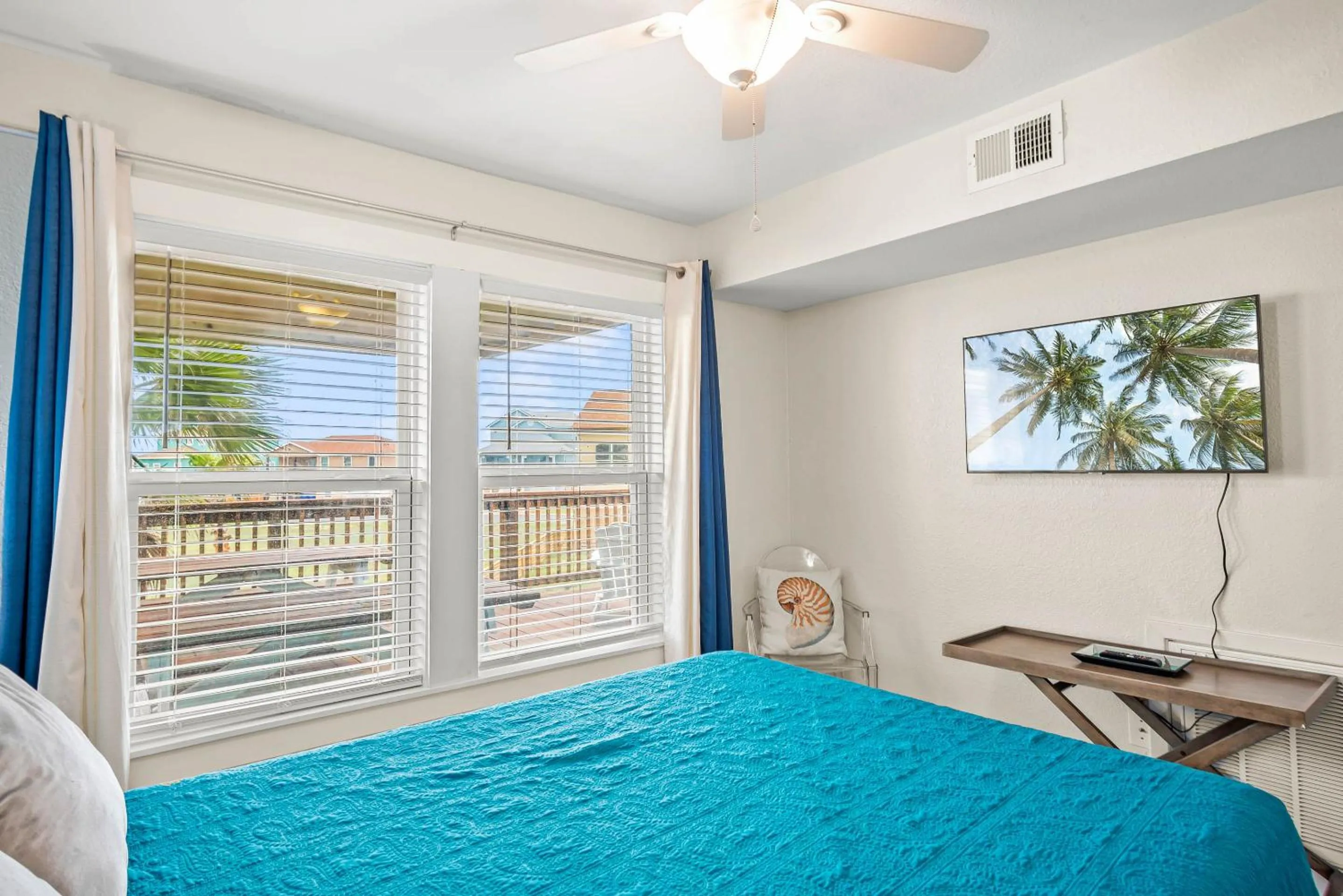 Property building, Bed in Sea Breeze Escape