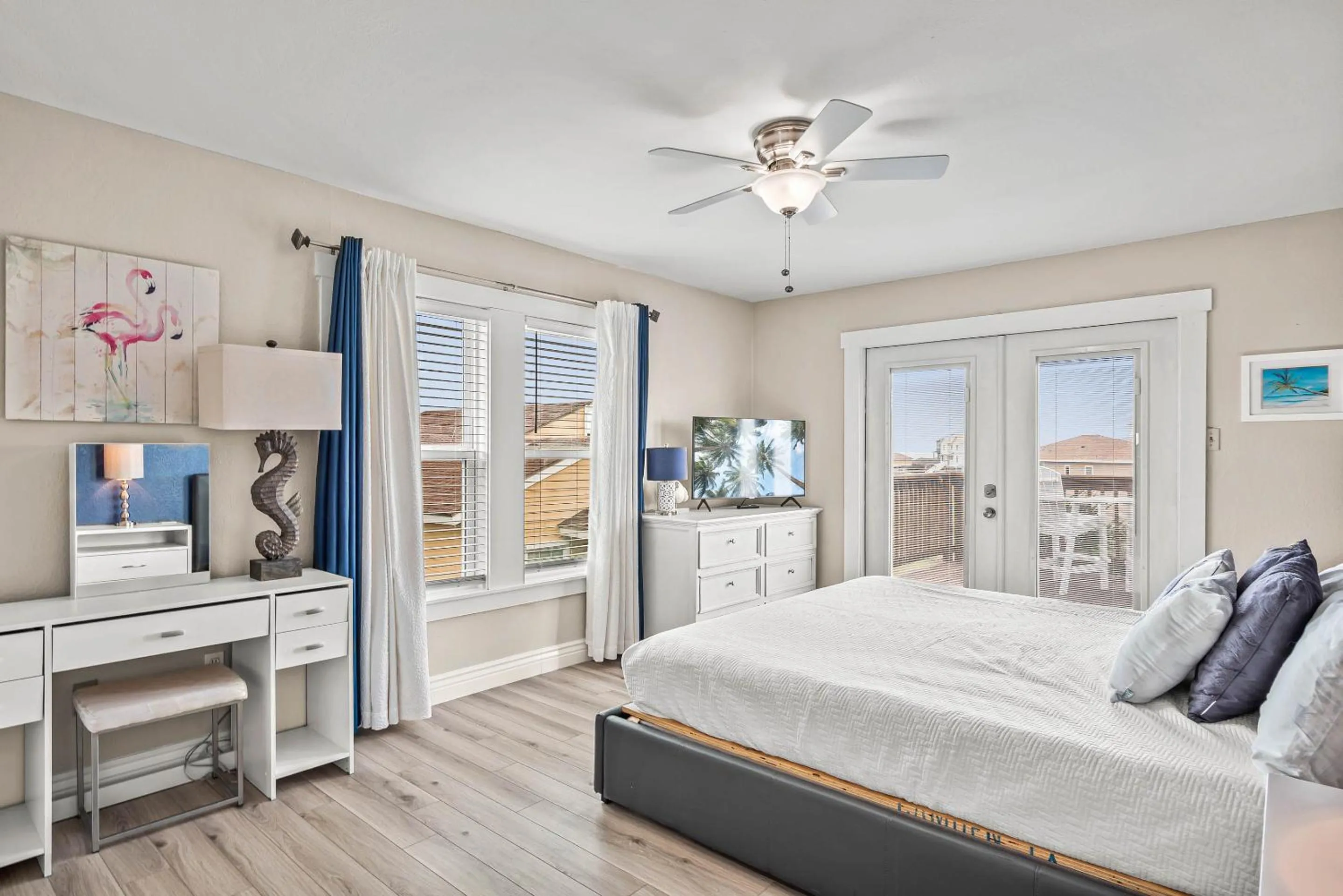 Property building, Bed in Sea Breeze Escape