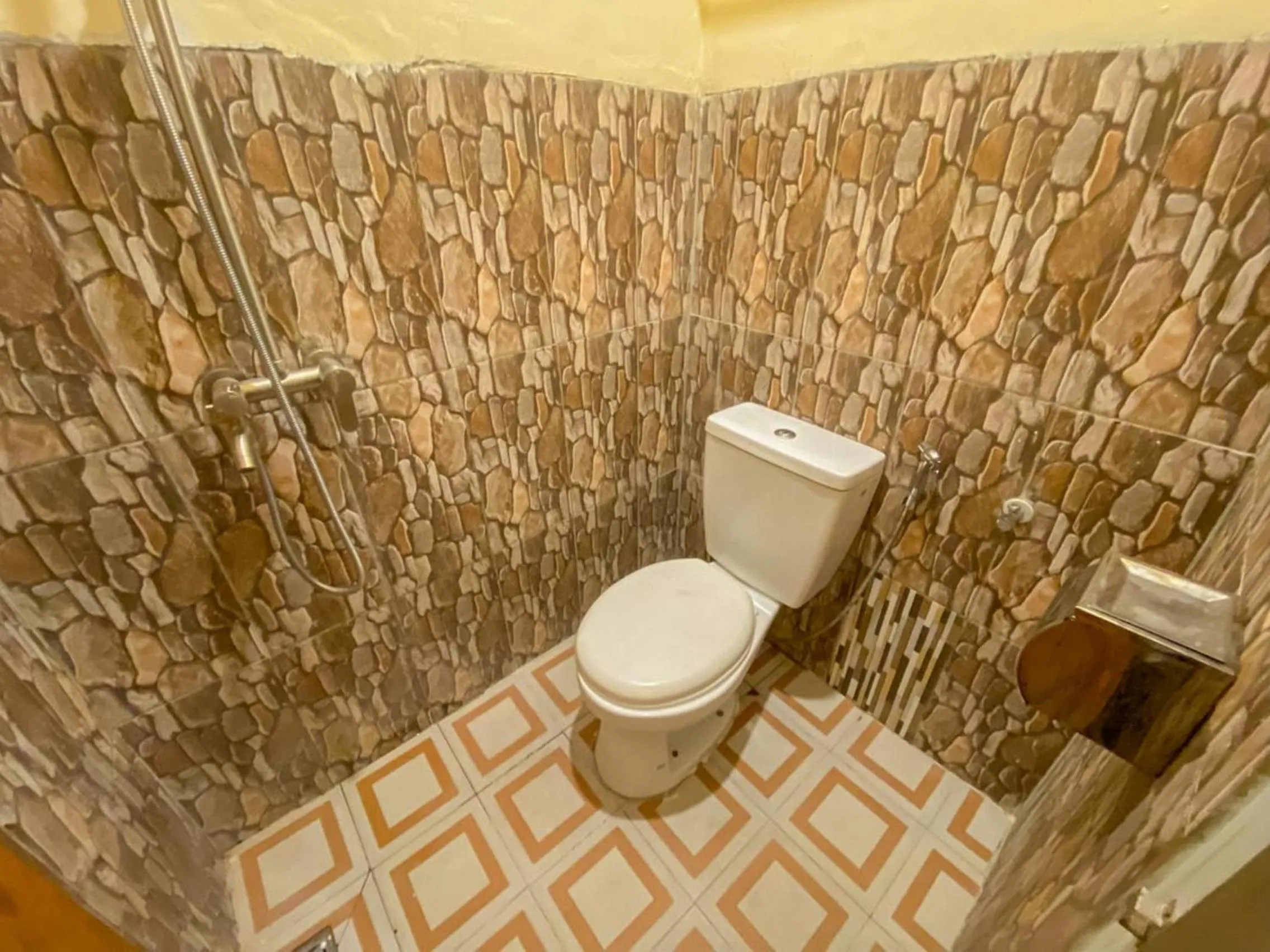 Bathroom in Urbanview Hotel ME Jayapura