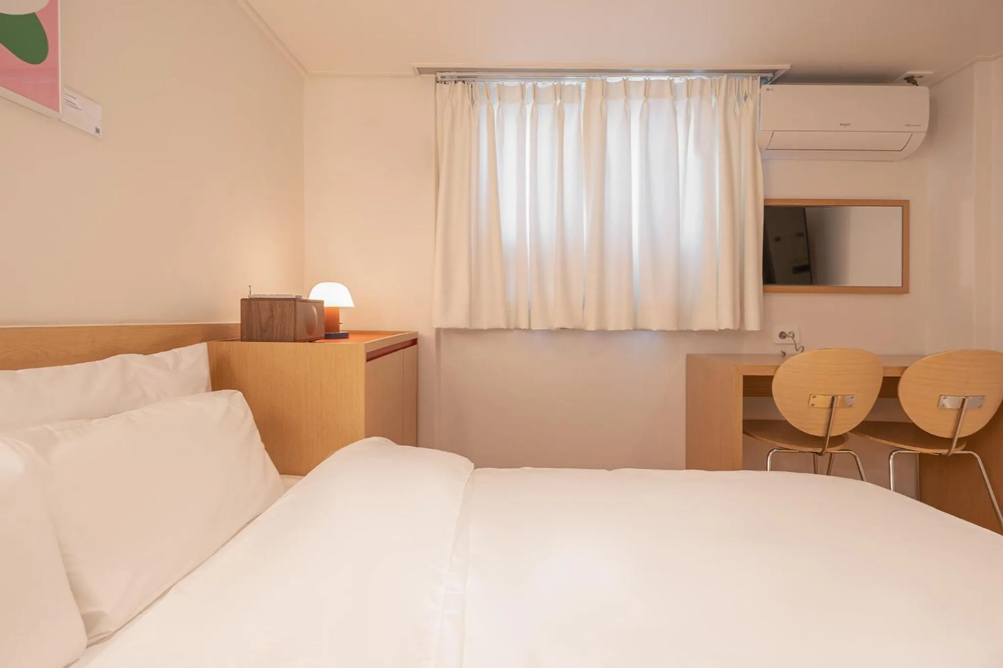 Bed in Anook Hotel Guri