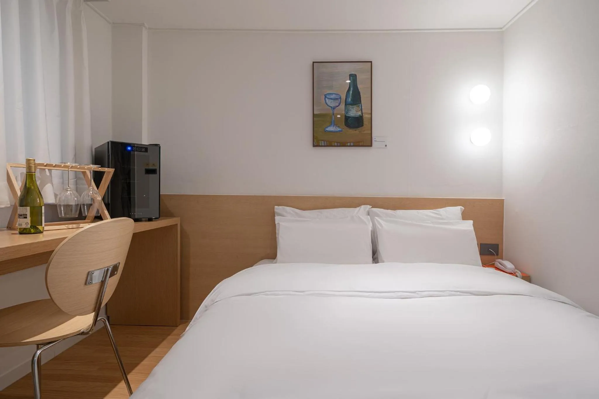 Bed in Anook Hotel Guri
