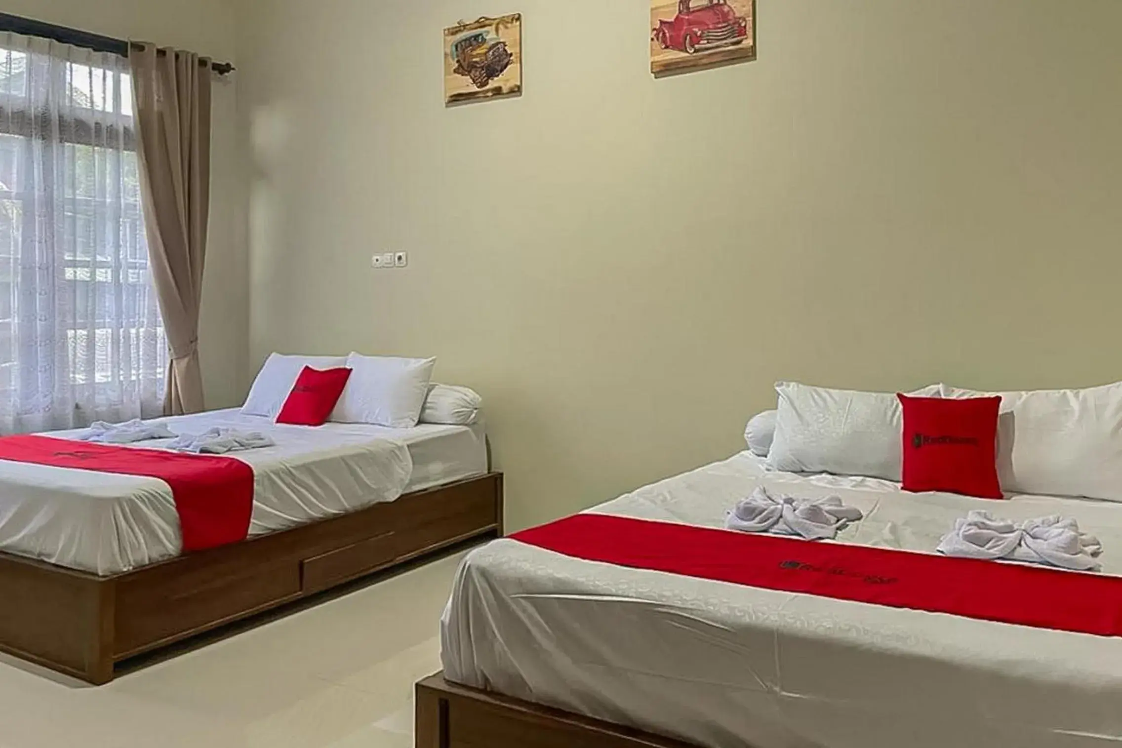 Bedroom, Bed in RedDoorz Syariah near Stasiun Madiun 2 Bedroom, Bed in RedDoorz Syariah near Stasiun Madiun 2
