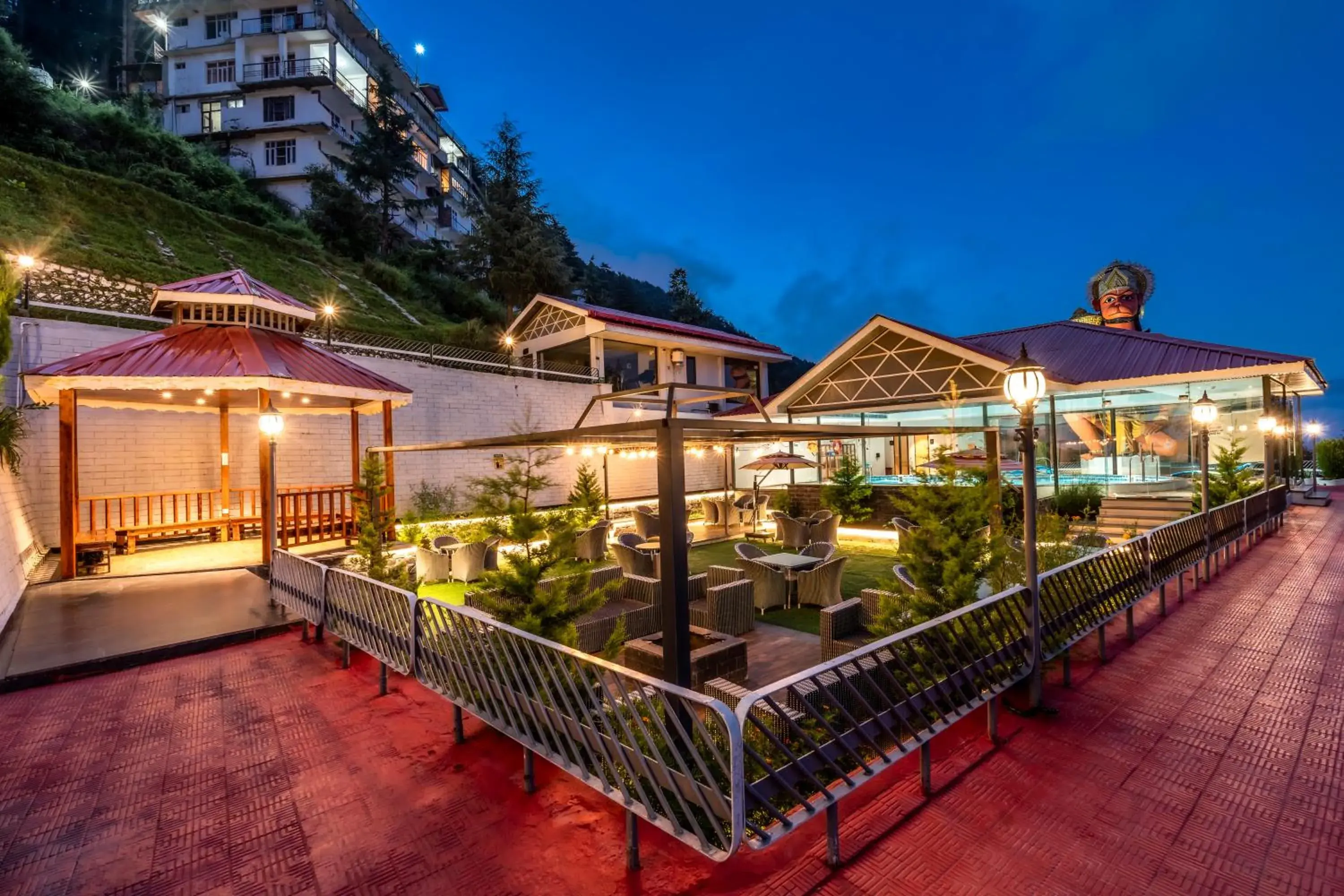 Swimming pool in Fortune Khajjiar - Member ITC Hotels' Group Swimming pool in Fortune Khajjiar - Member ITC Hotels' Group